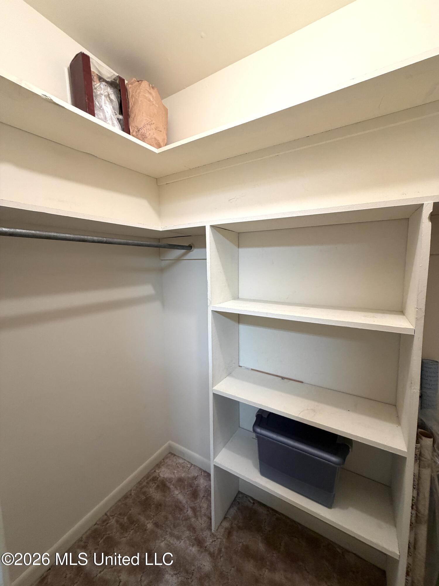105 Linwood Court Property Photo 24