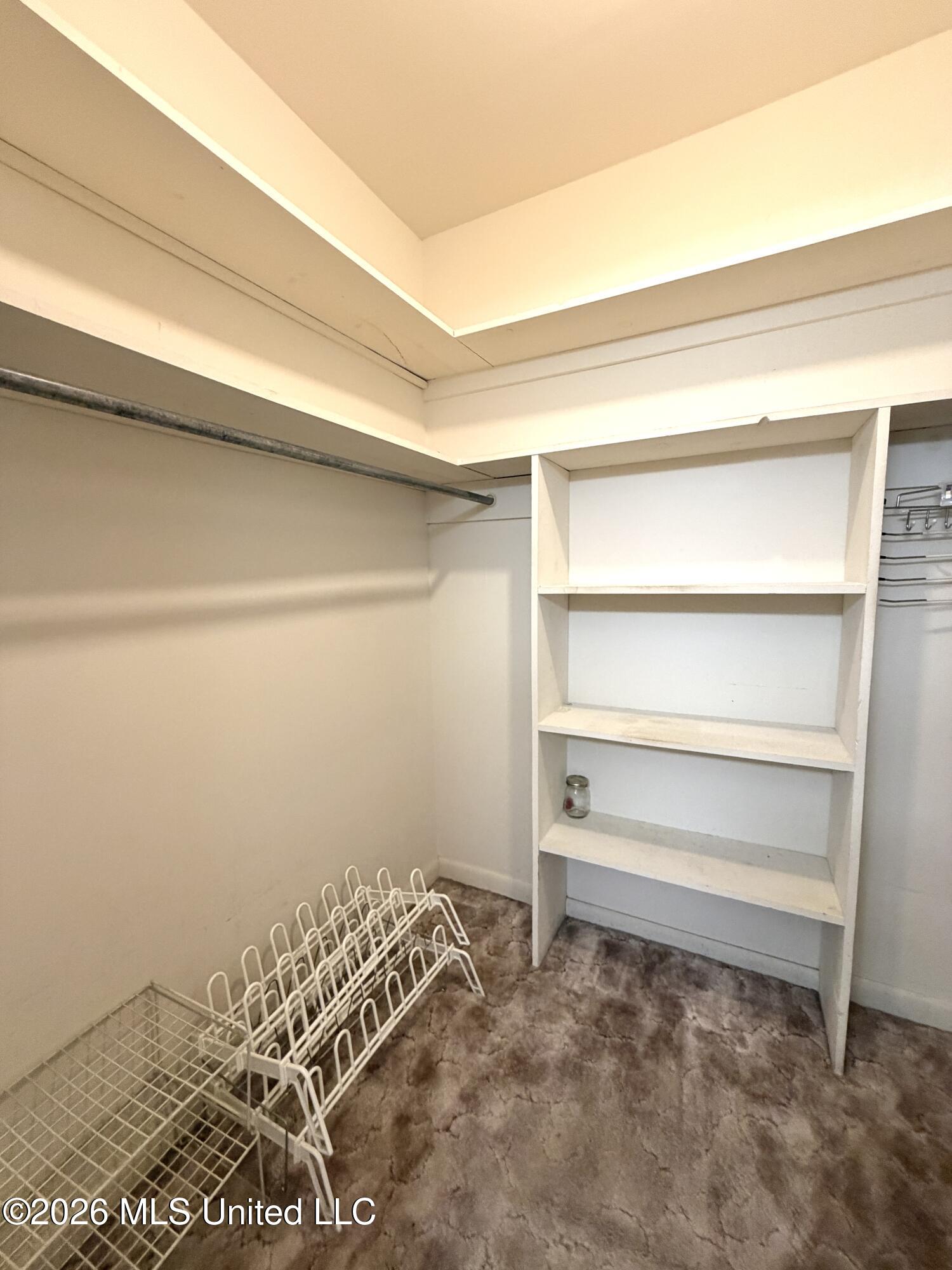 105 Linwood Court Property Photo 25