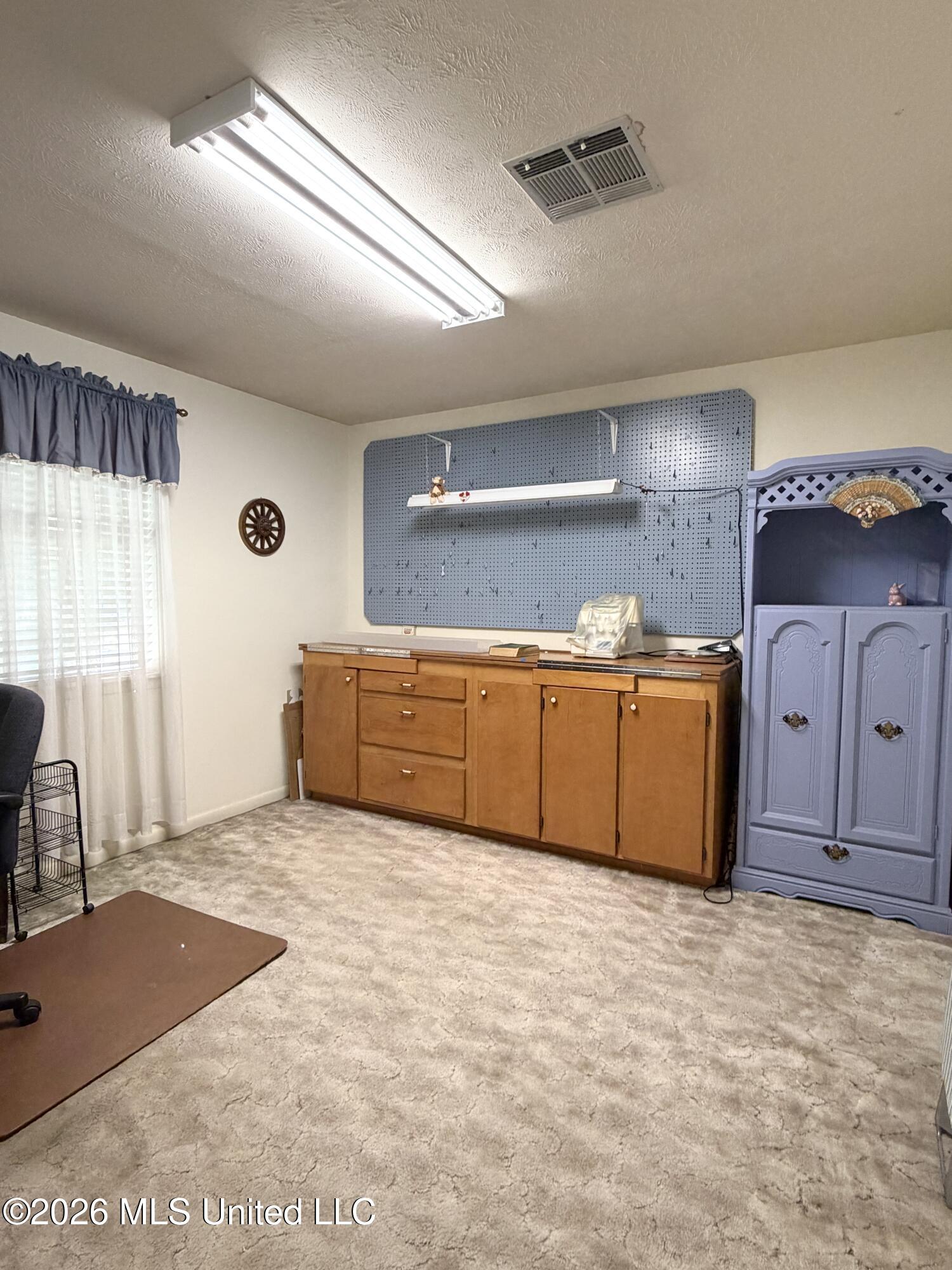105 Linwood Court Property Photo 27