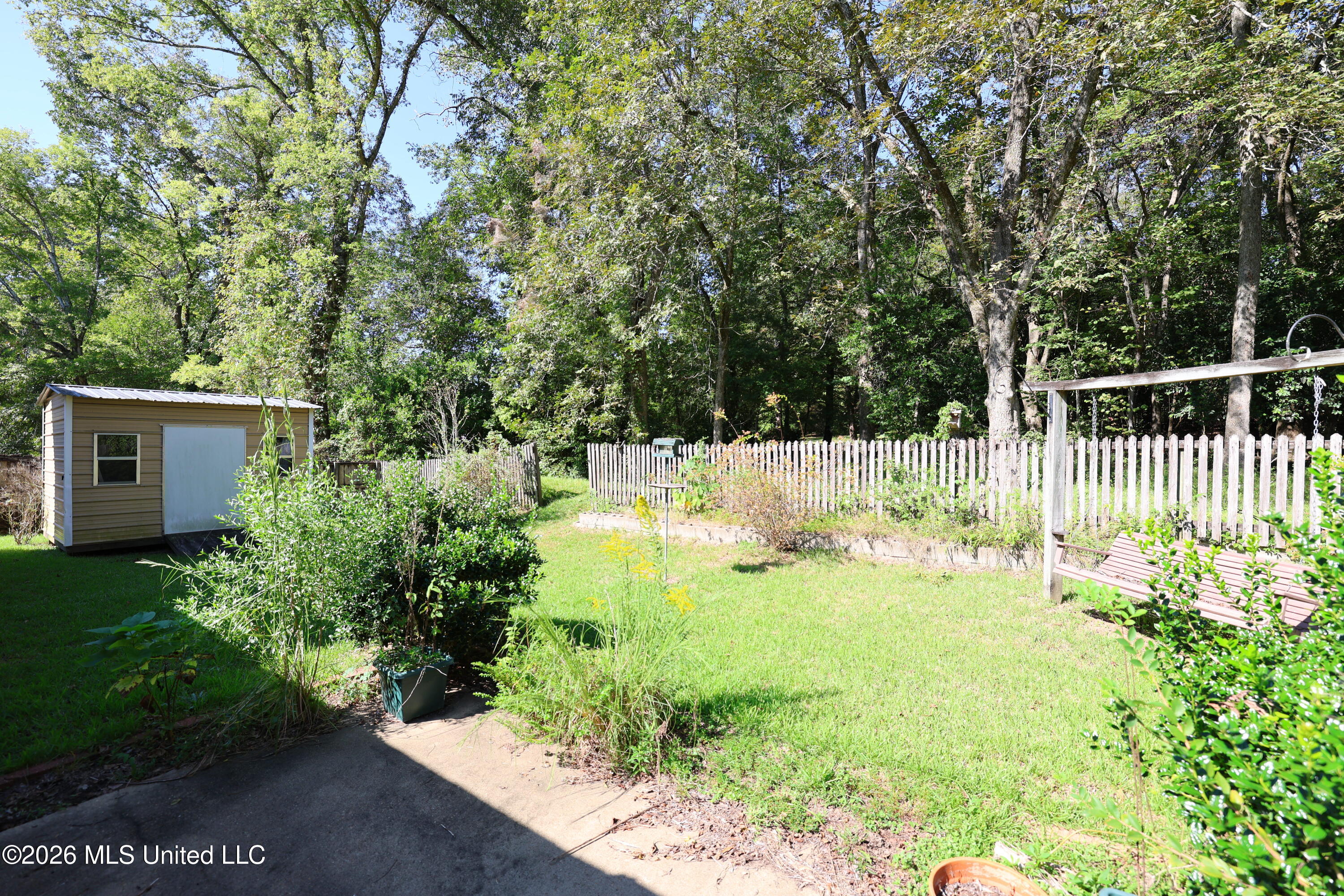 105 Linwood Court Property Photo 30