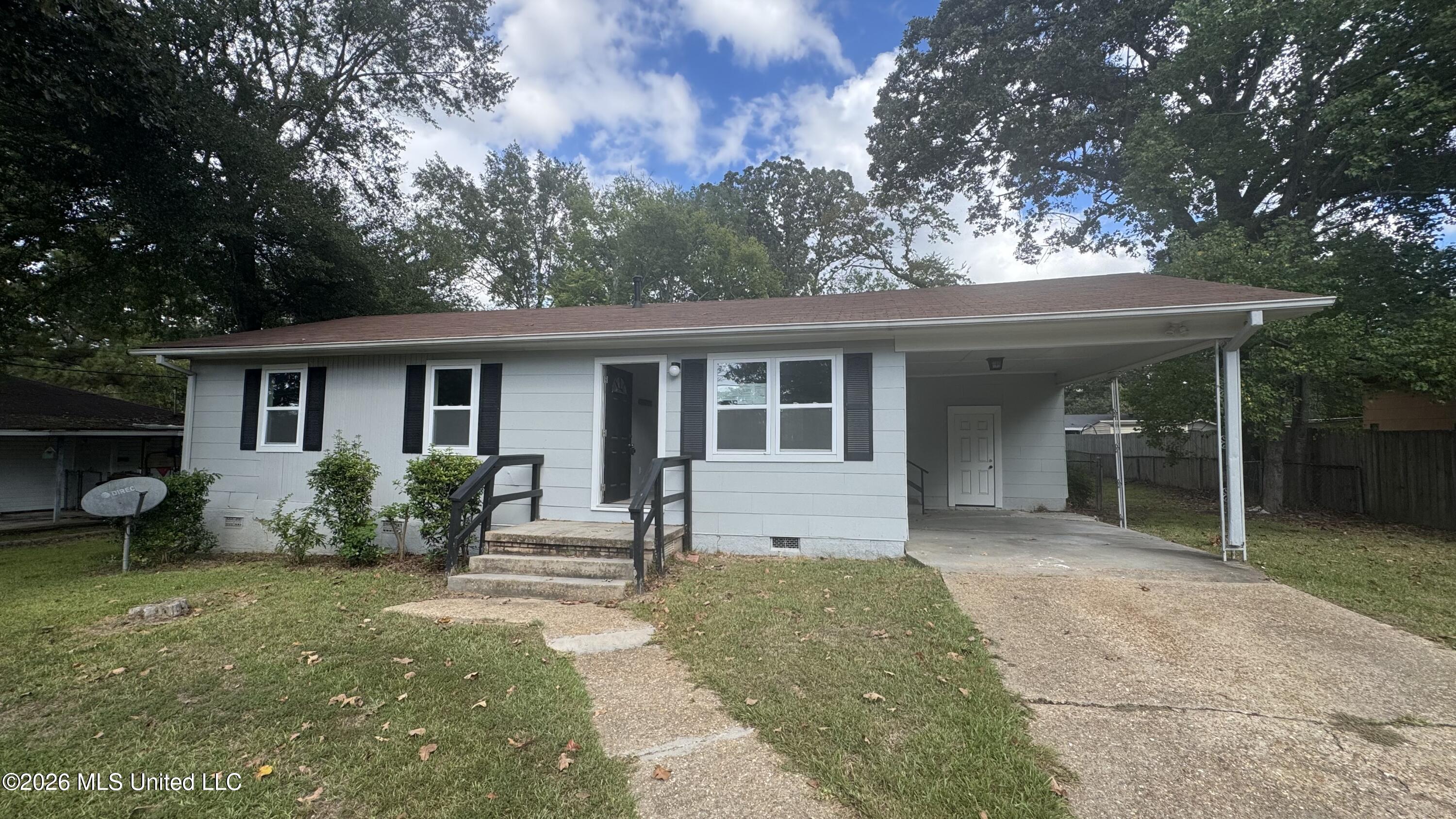 222 Pemberton Drive Property Photo 1
