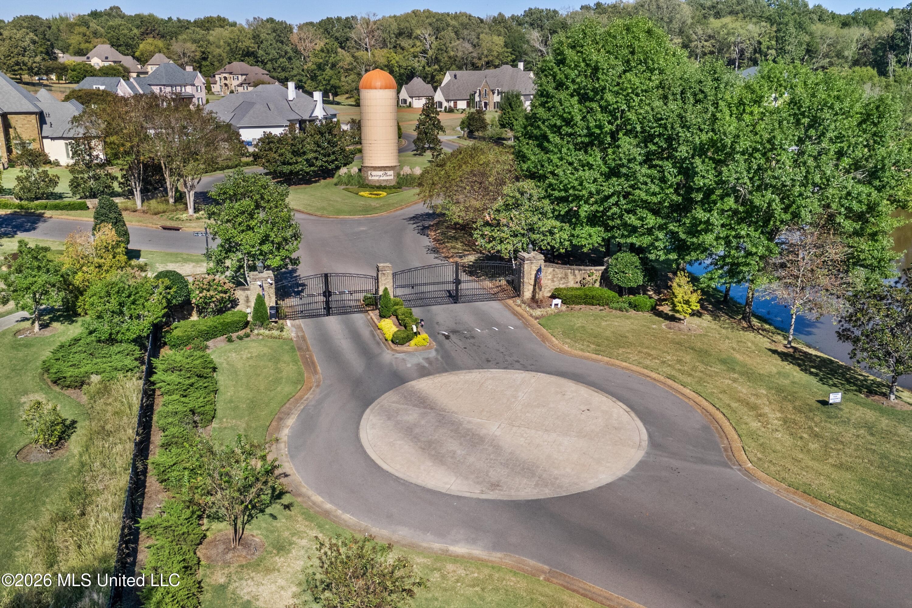 4512 N Spring Meadow Way Property Photo 3