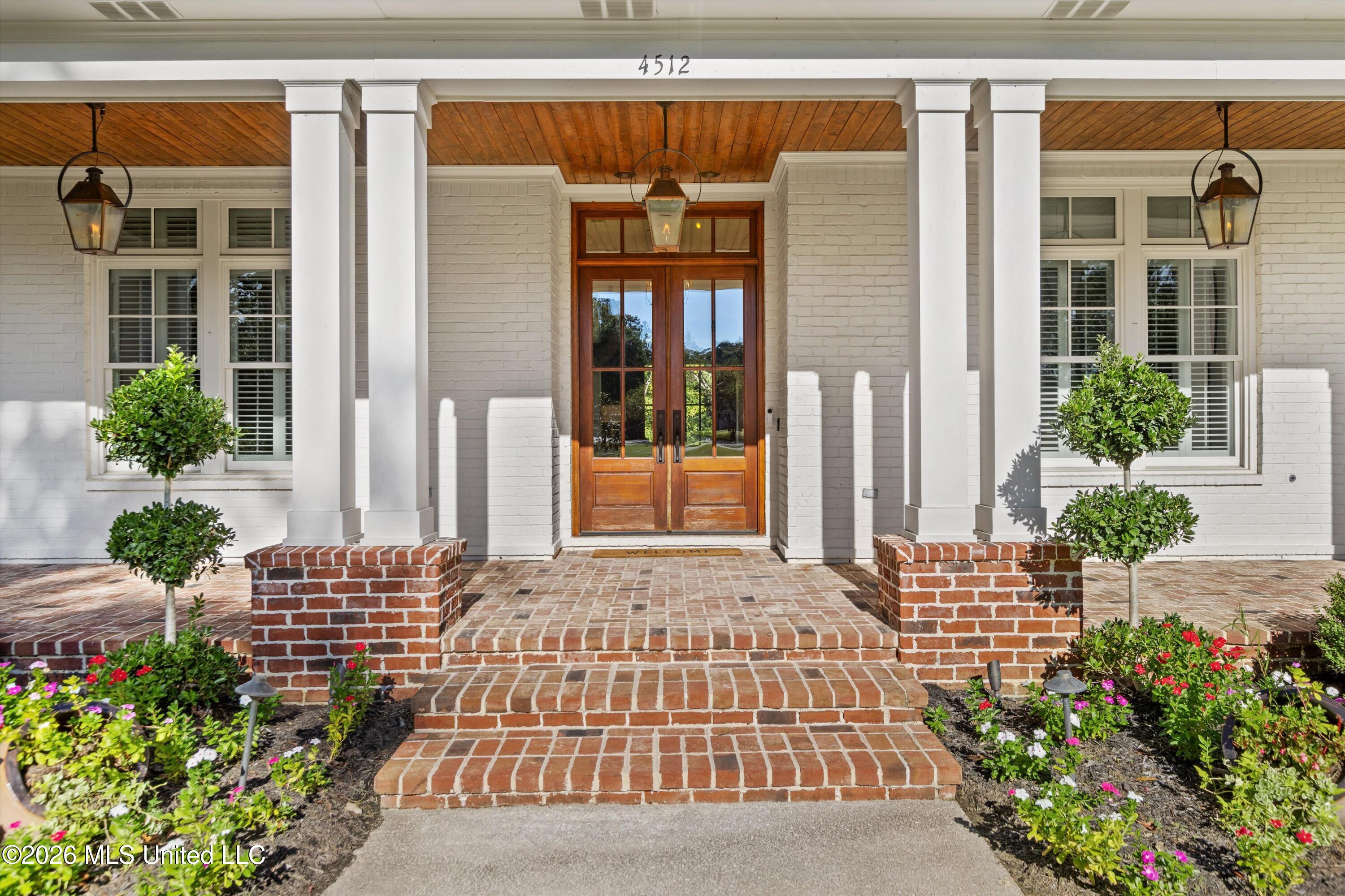 4512 N Spring Meadow Way Property Photo 8