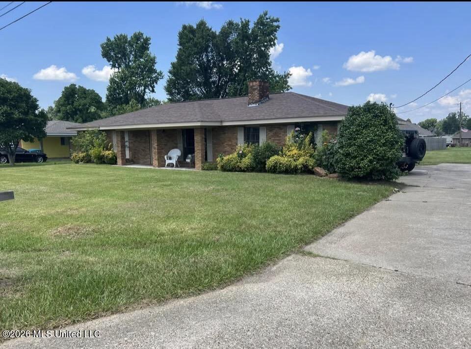 104 Hyland Drive Property Photo 1