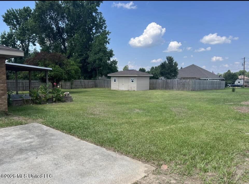 104 Hyland Drive Property Photo 2