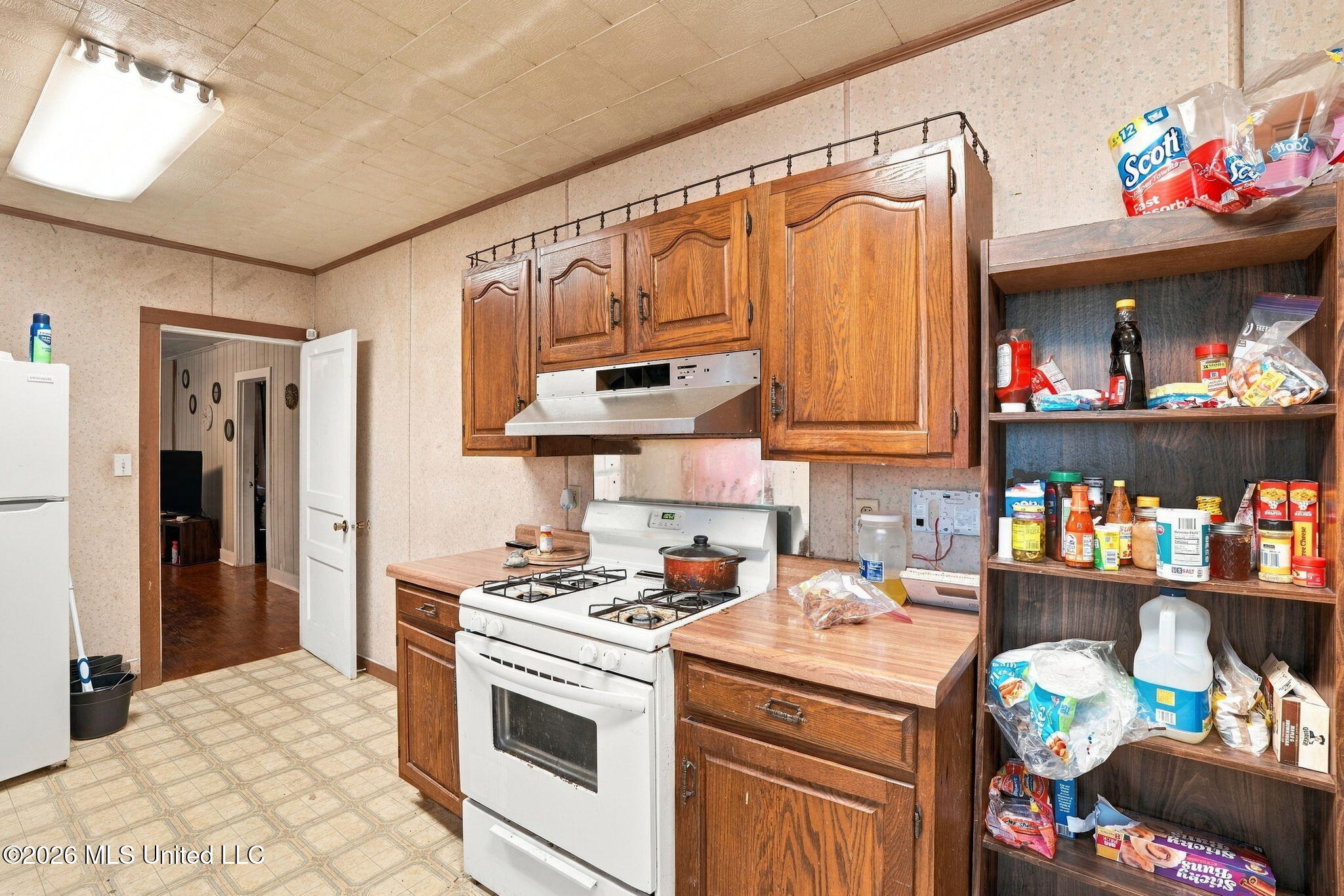 717-719 Avenue E Property Photo 11