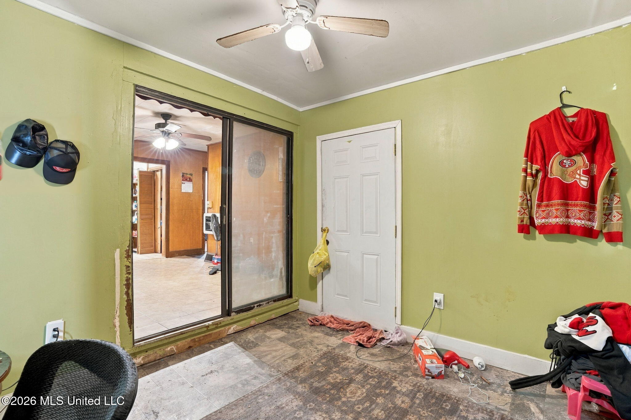 717-719 Avenue E Property Photo 13