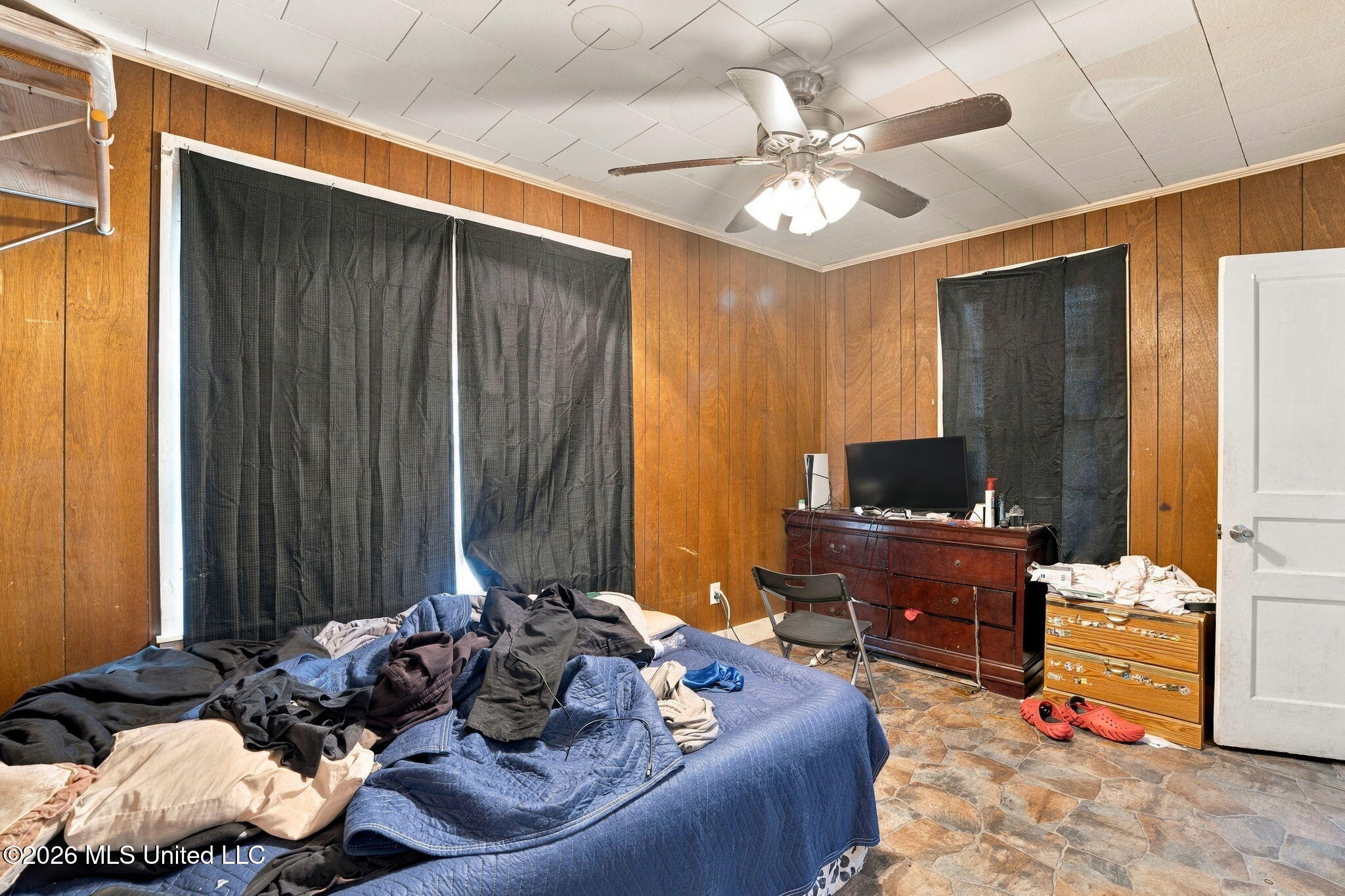717-719 Avenue E Property Photo 20