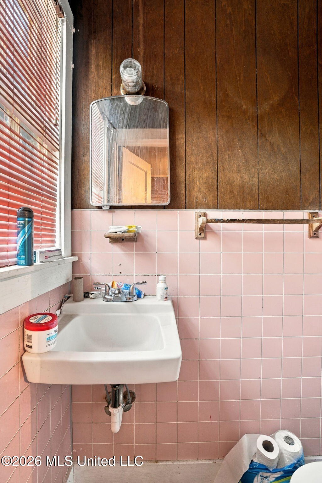 717-719 Avenue E Property Photo 22