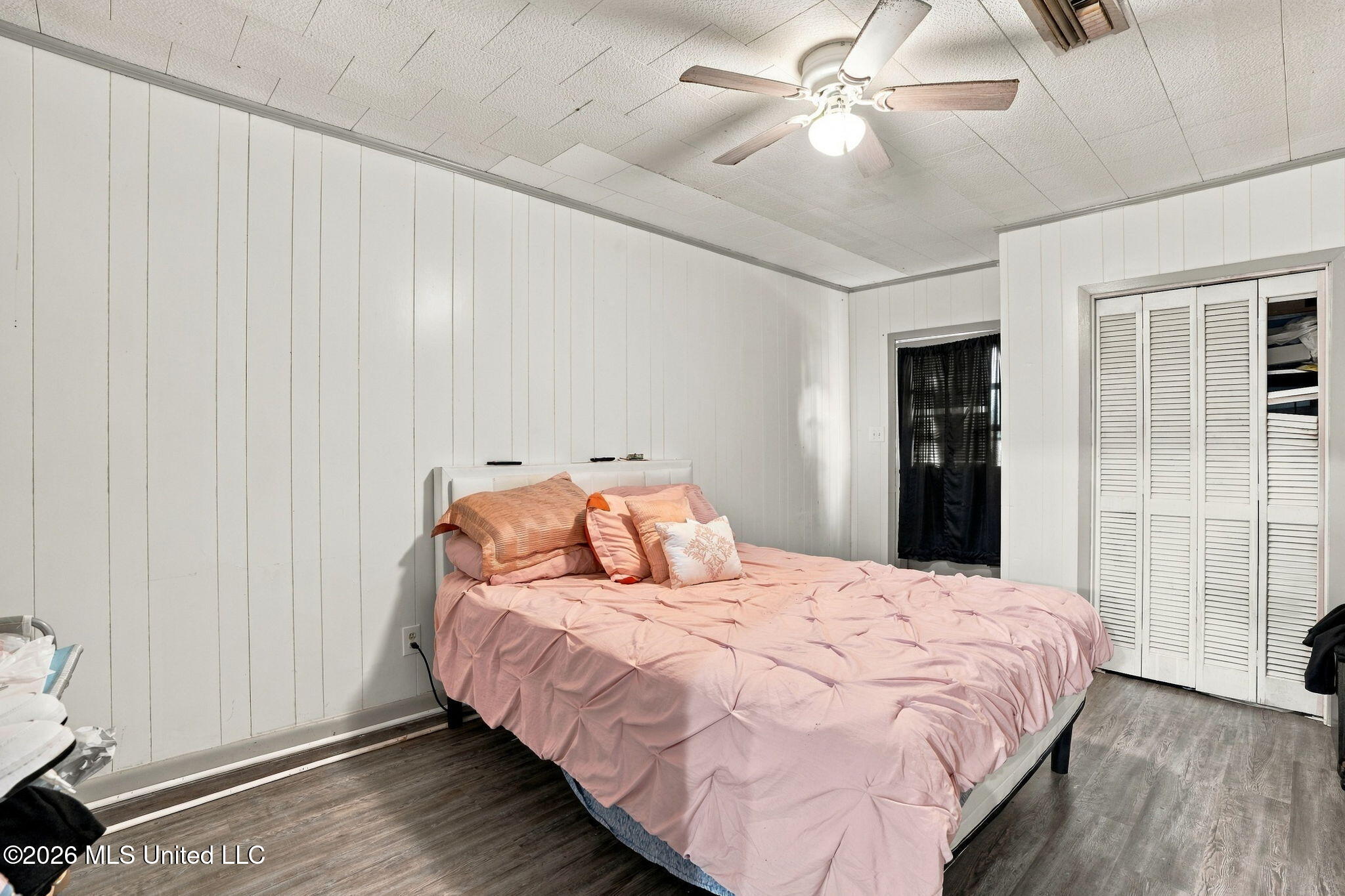 717-719 Avenue E Property Photo 37
