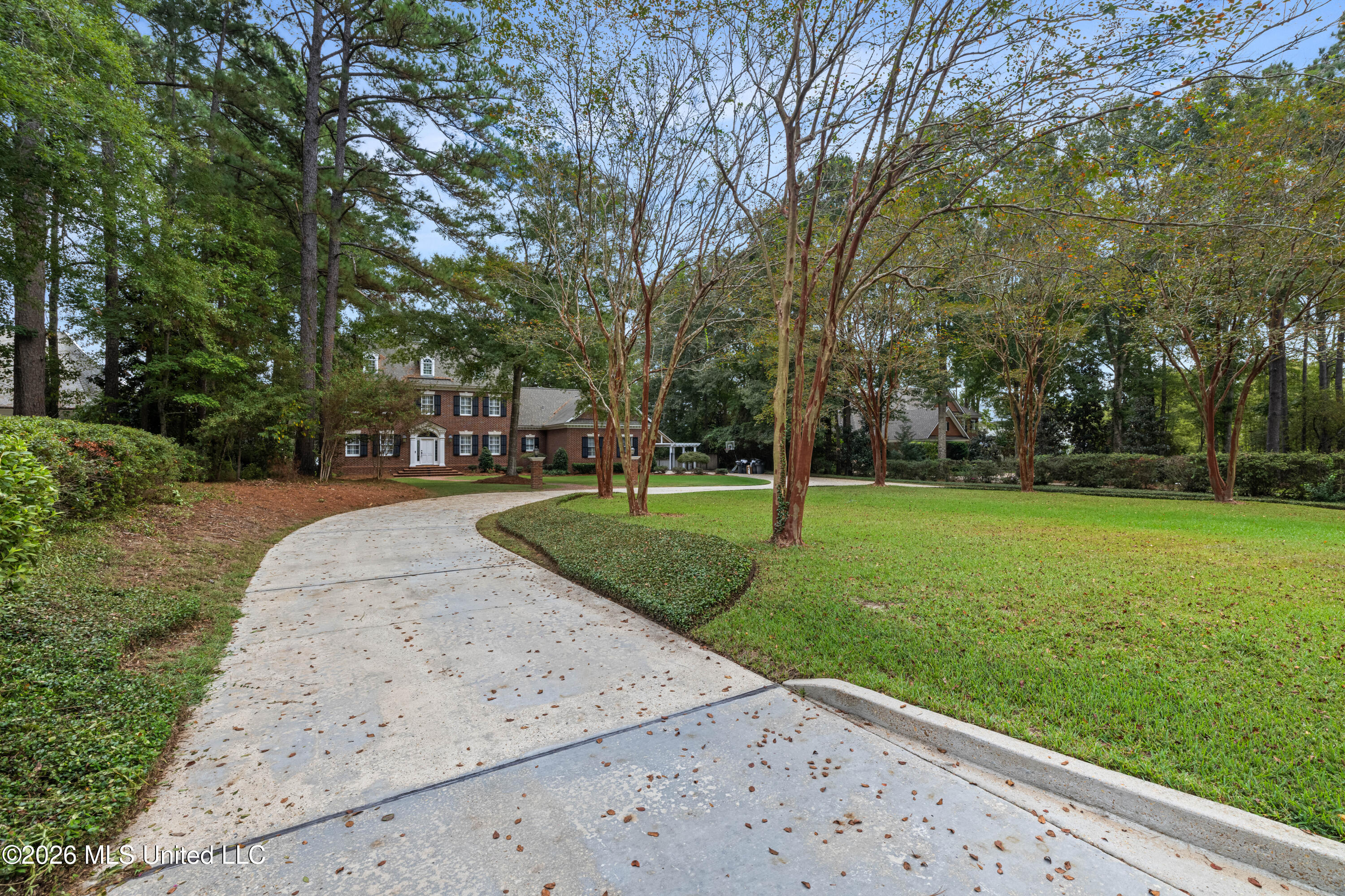 223 W Canebrake Boulevard Property Photo 9