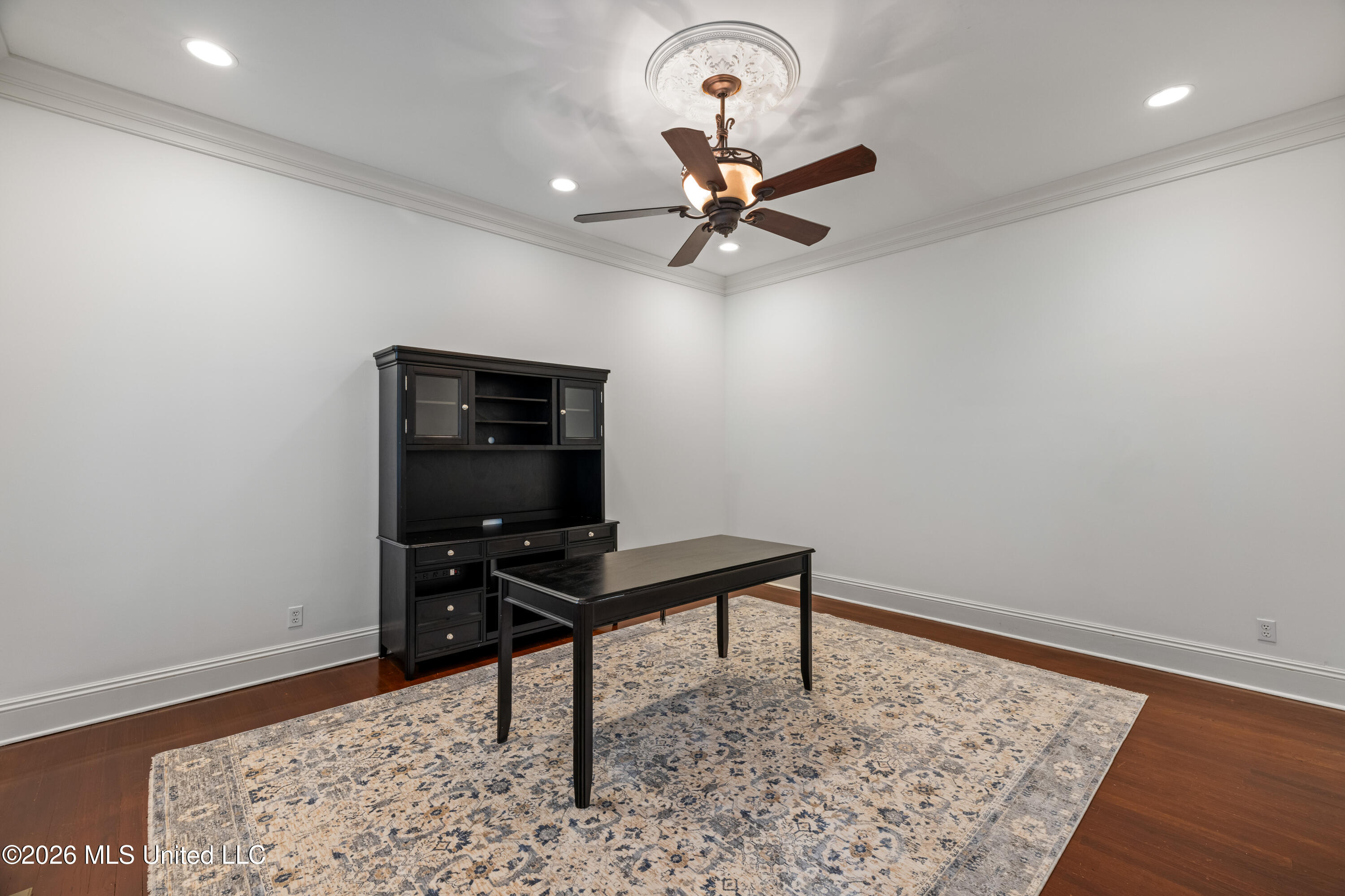 223 W Canebrake Boulevard Property Photo 13