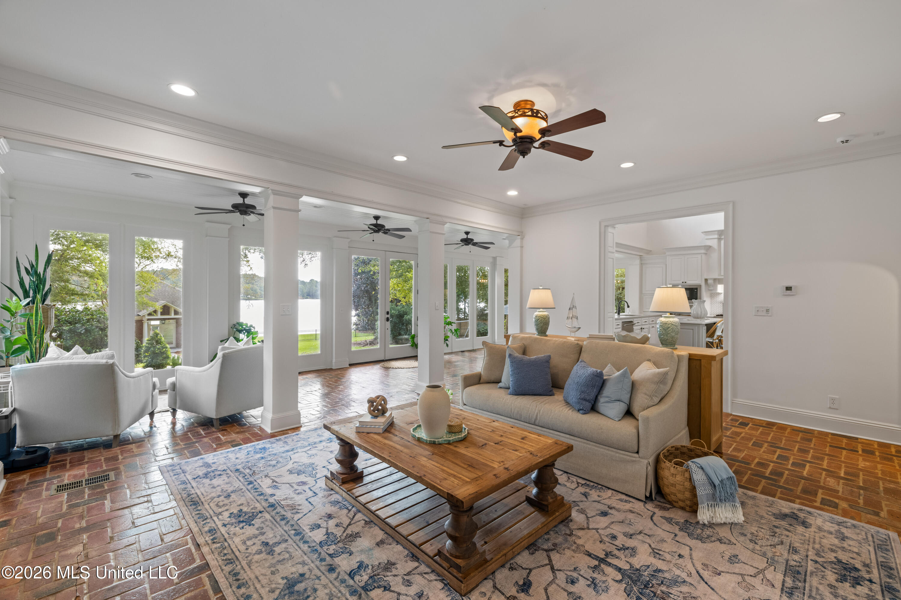 223 W Canebrake Boulevard Property Photo 19