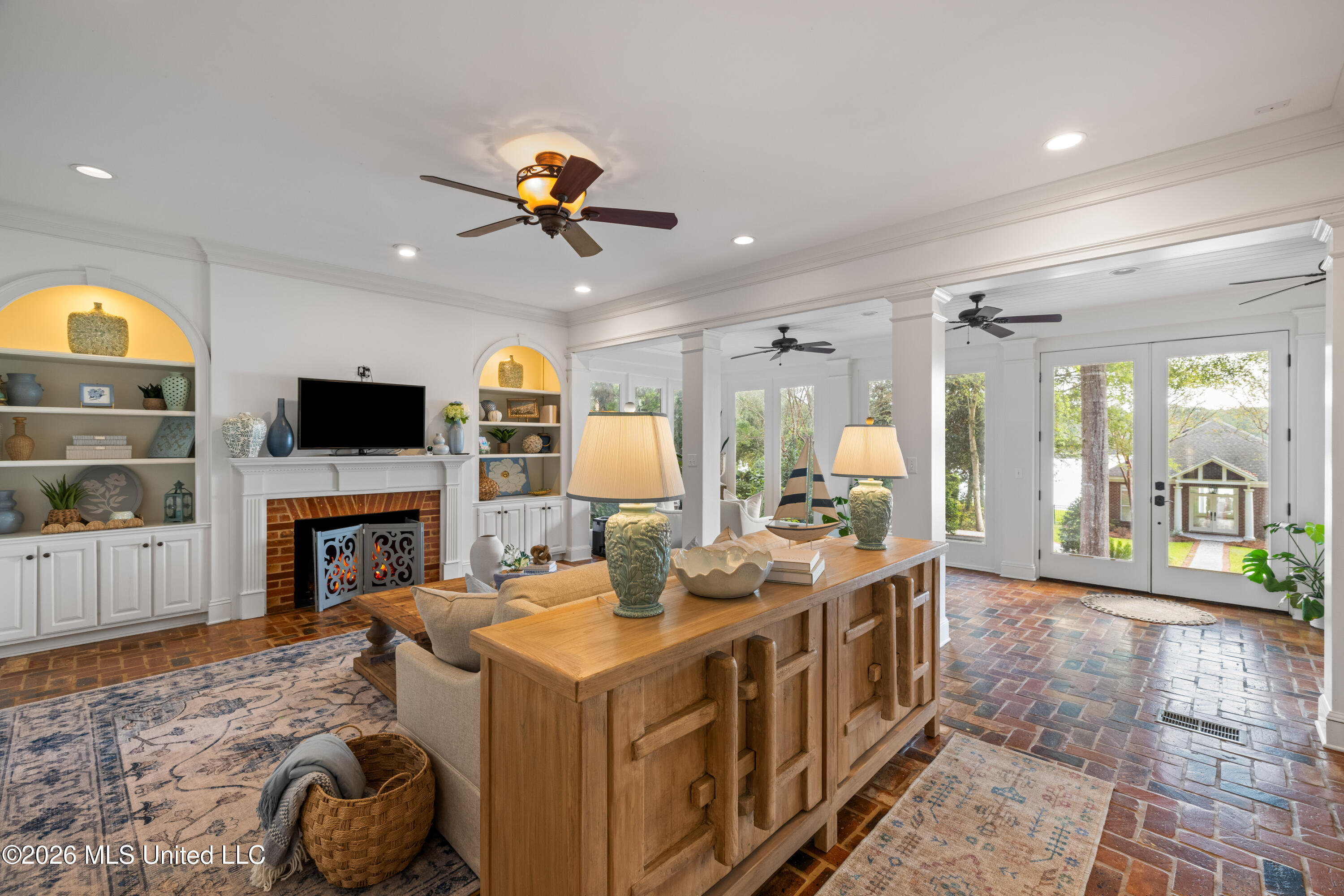 223 W Canebrake Boulevard Property Photo 20