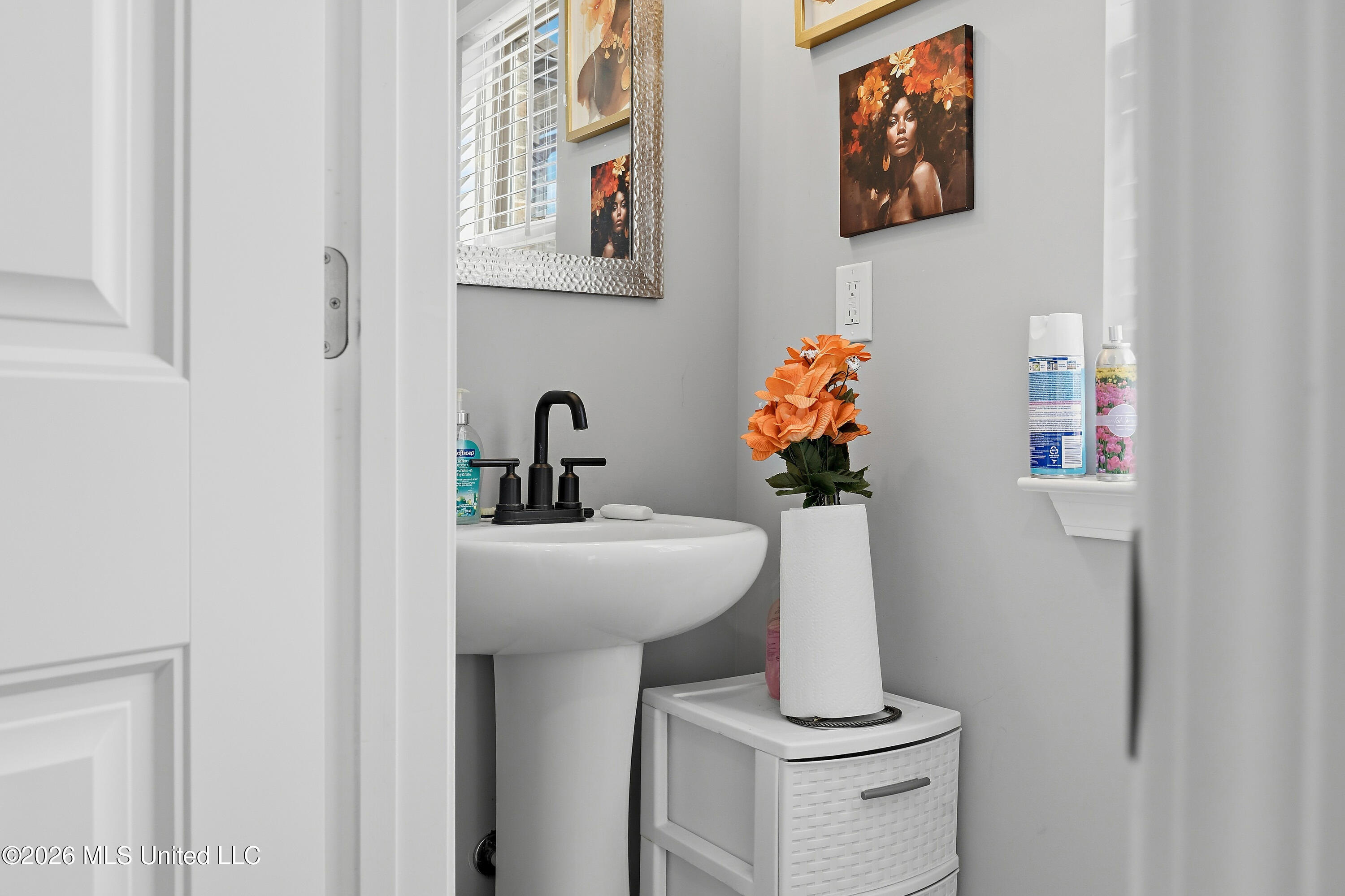 8111 Ashton Way Property Photo 16