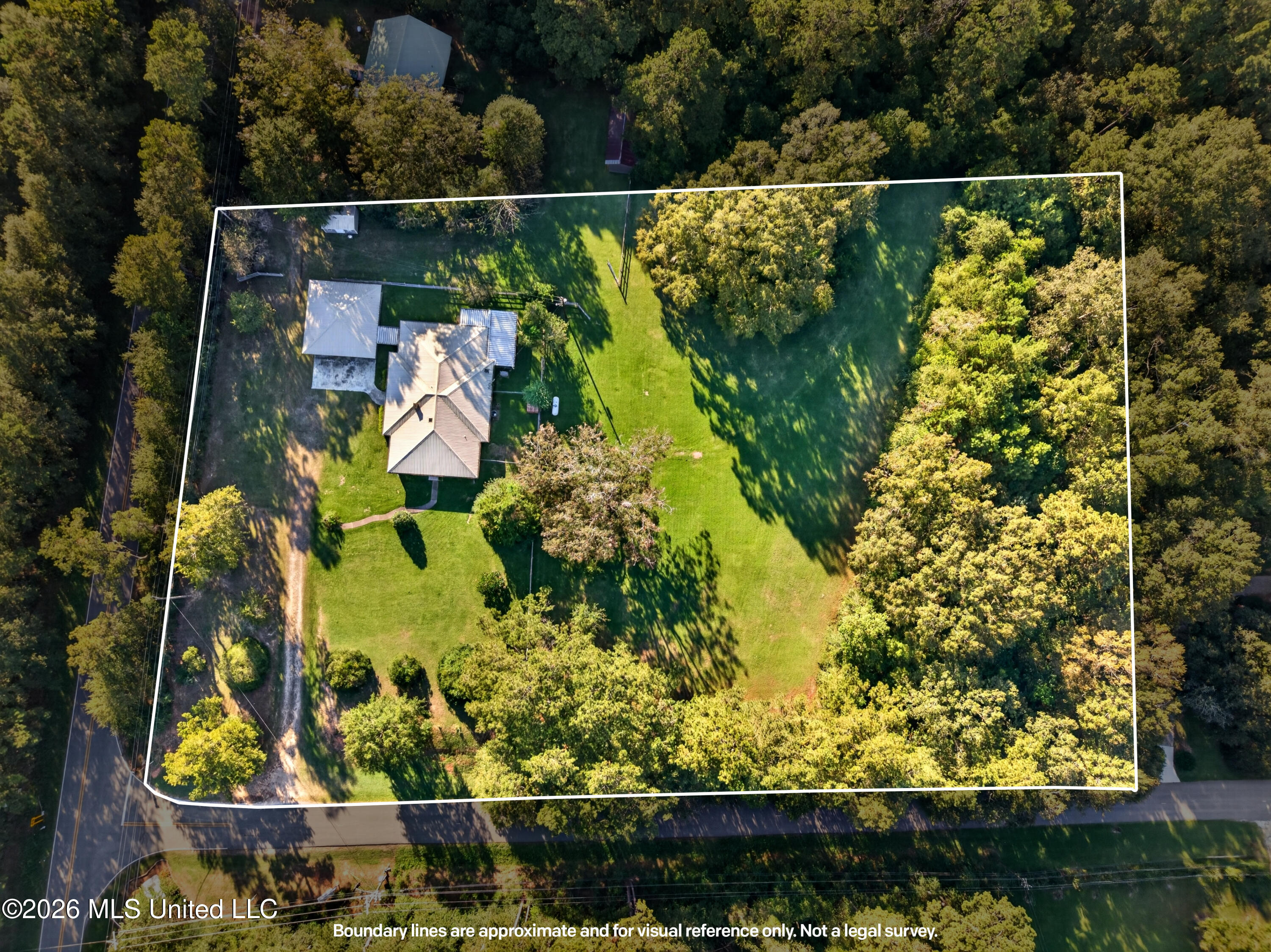 1 Lakeside Drive Property Photo 4