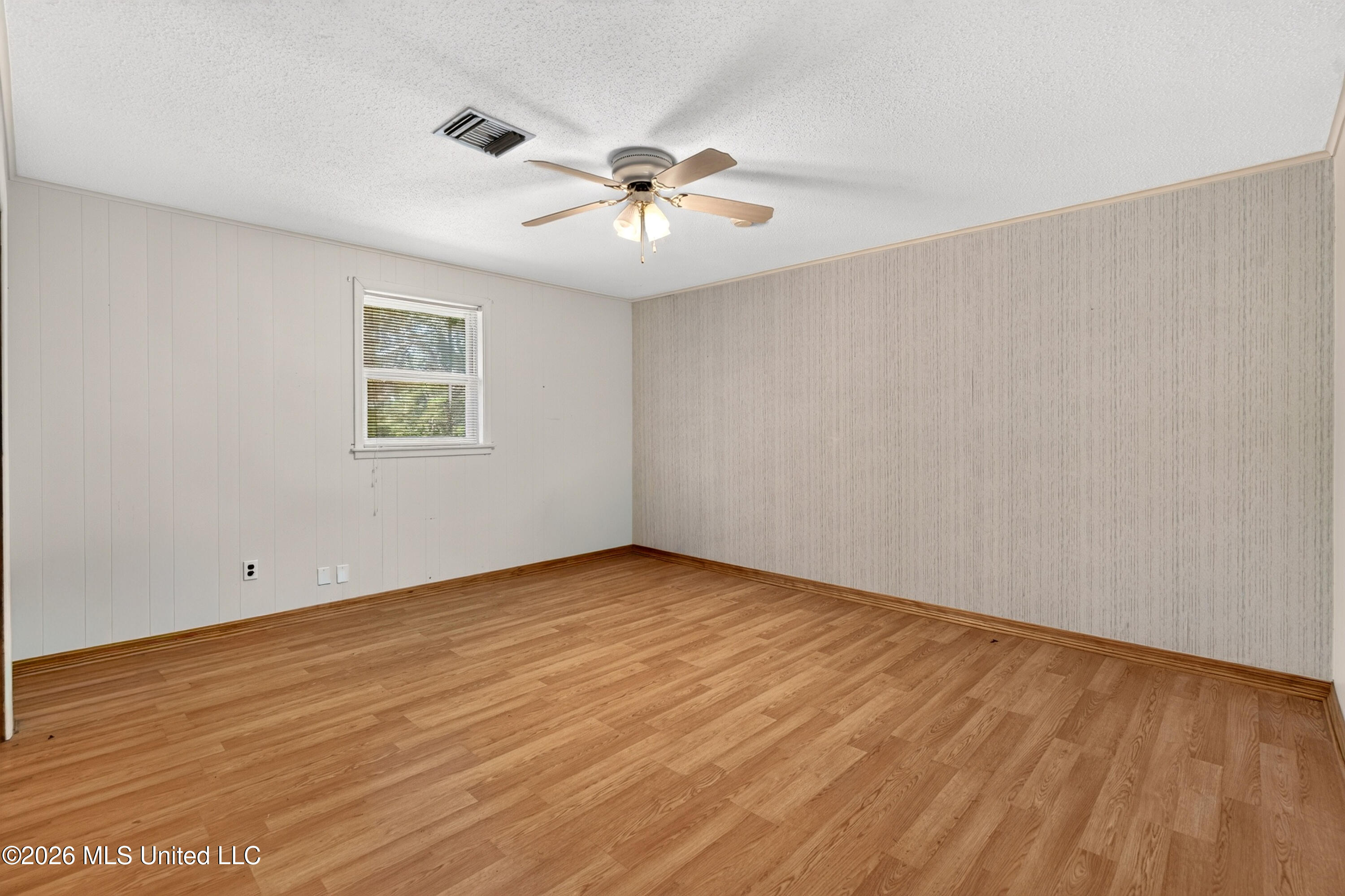 1 Lakeside Drive Property Photo 24