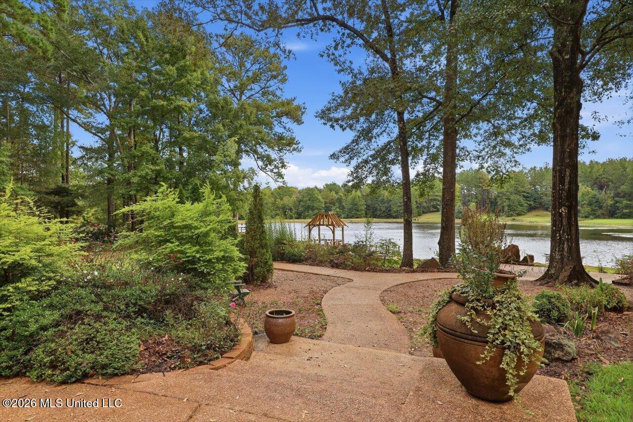 1511 Hwy 469 Property Photo 8
