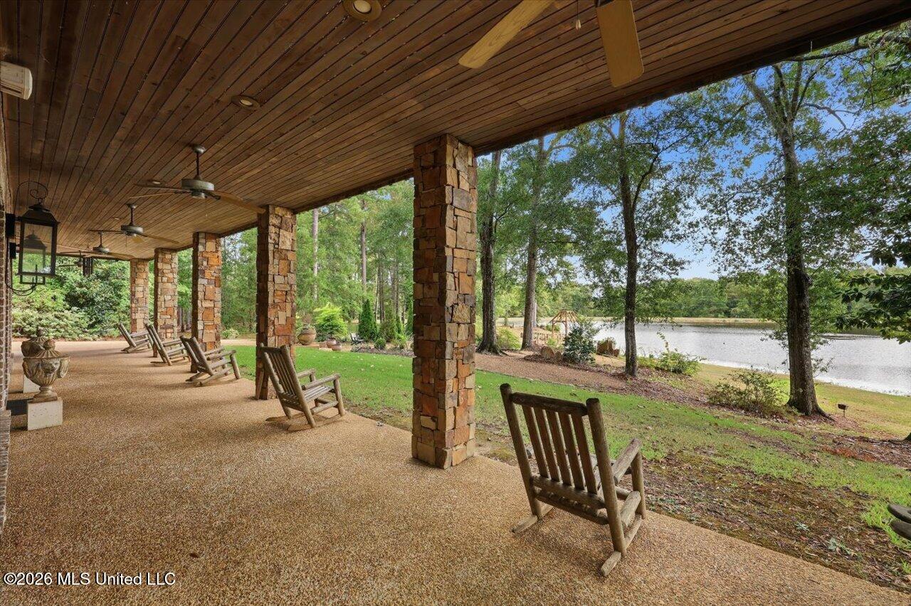 1511 Hwy 469 Property Photo 10