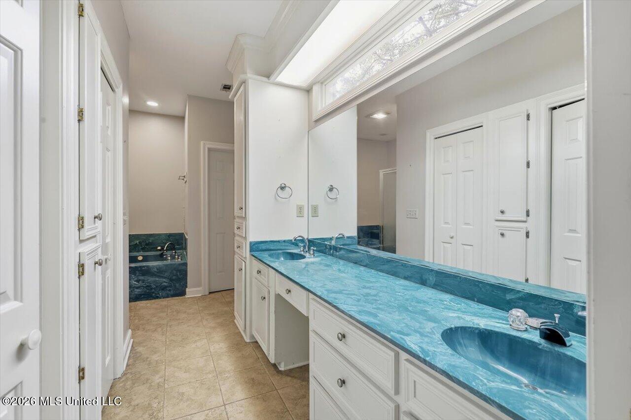207 Lattimore Ridge Property Photo 20