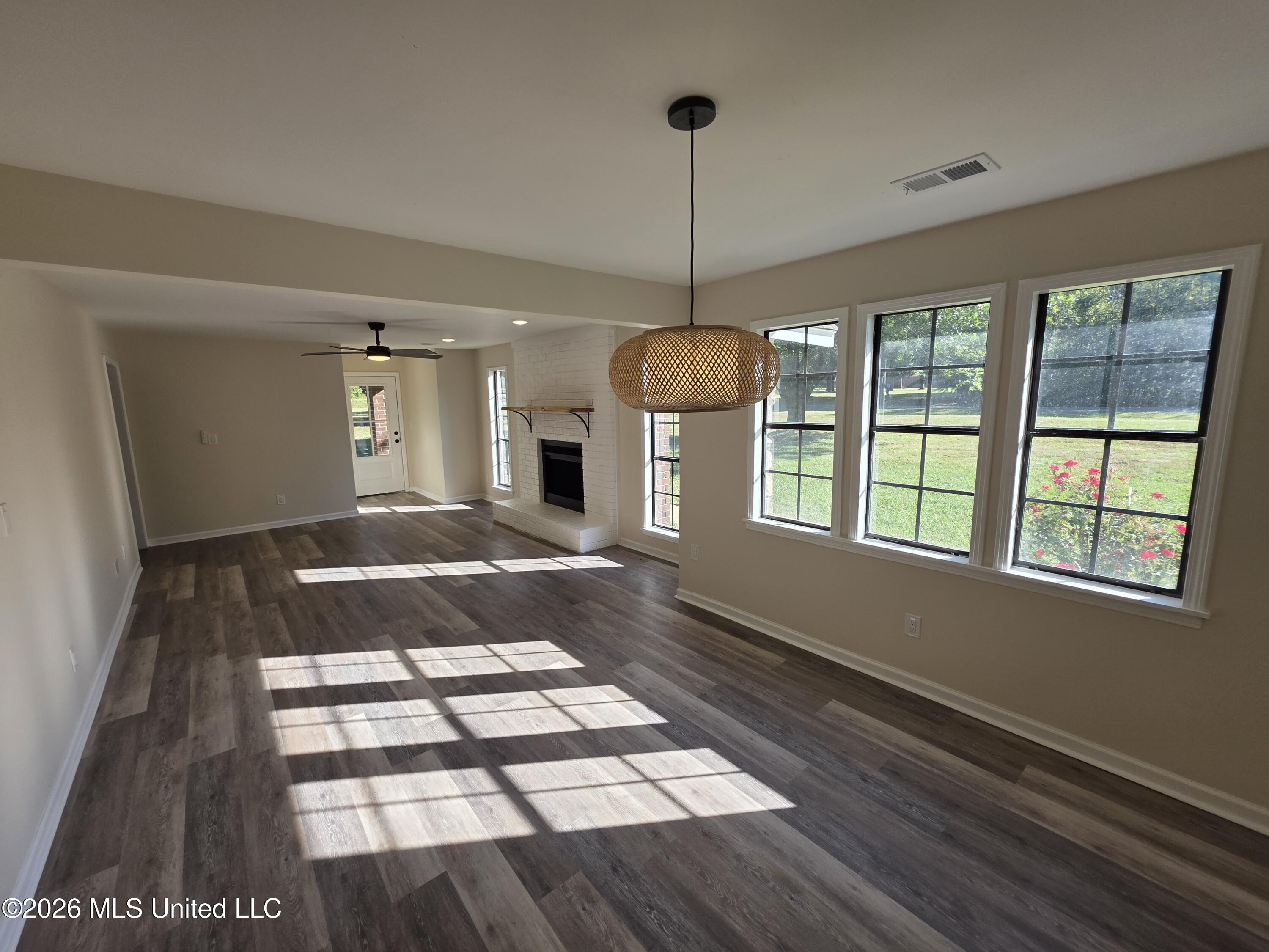 1051 Silverhills Drive Property Photo 5