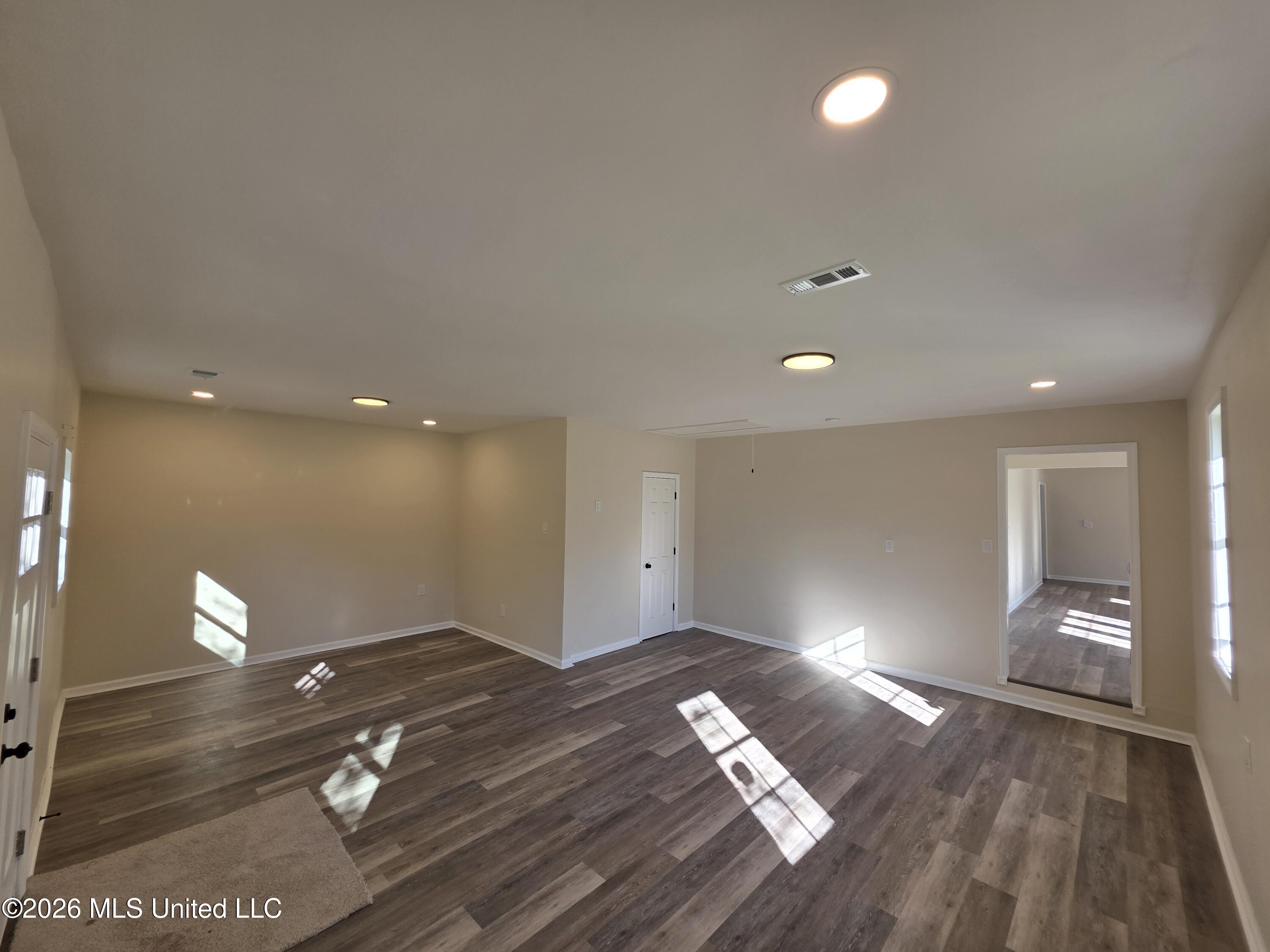 1051 Silverhills Drive Property Photo 15