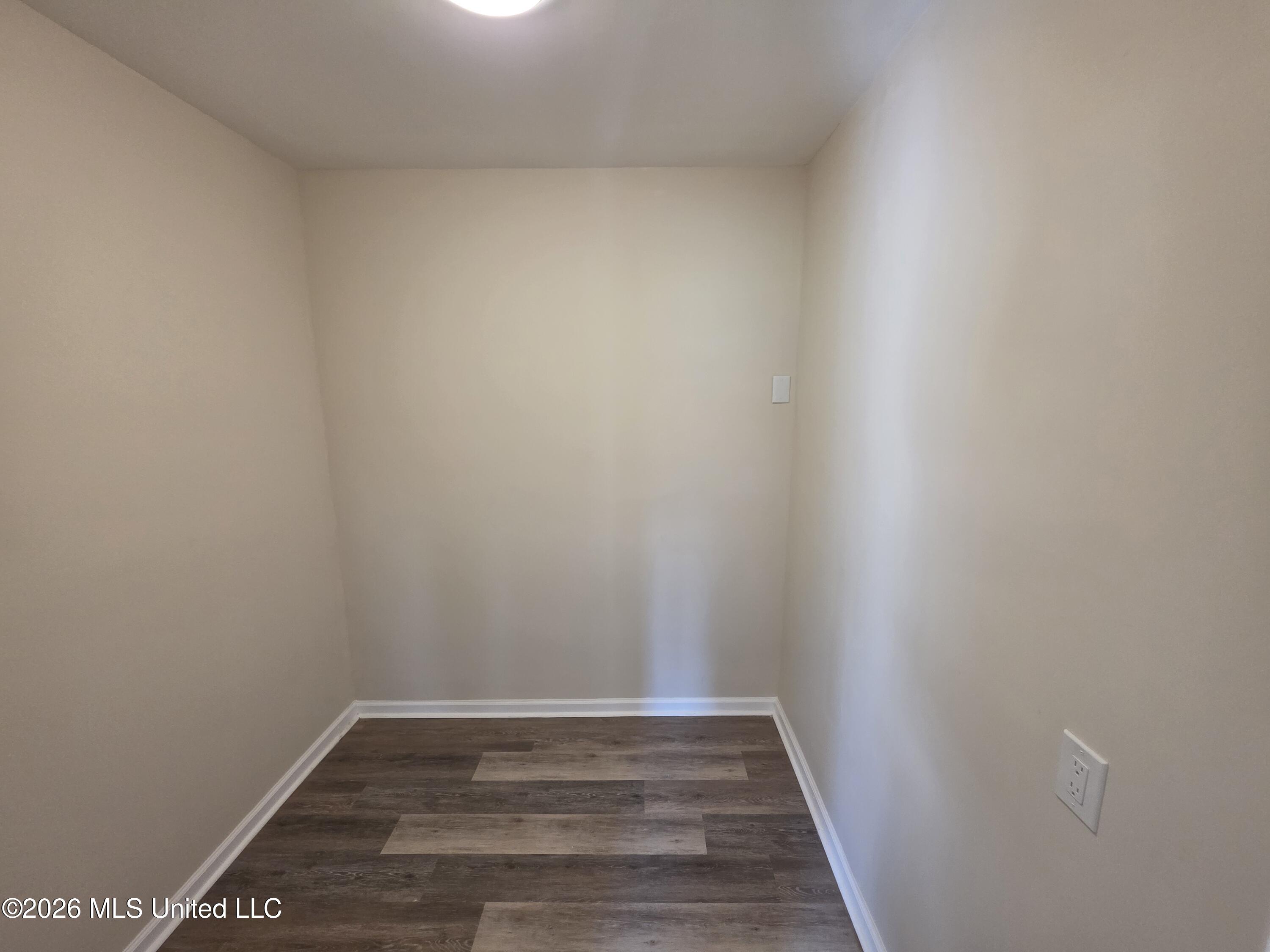 1051 Silverhills Drive Property Photo 16