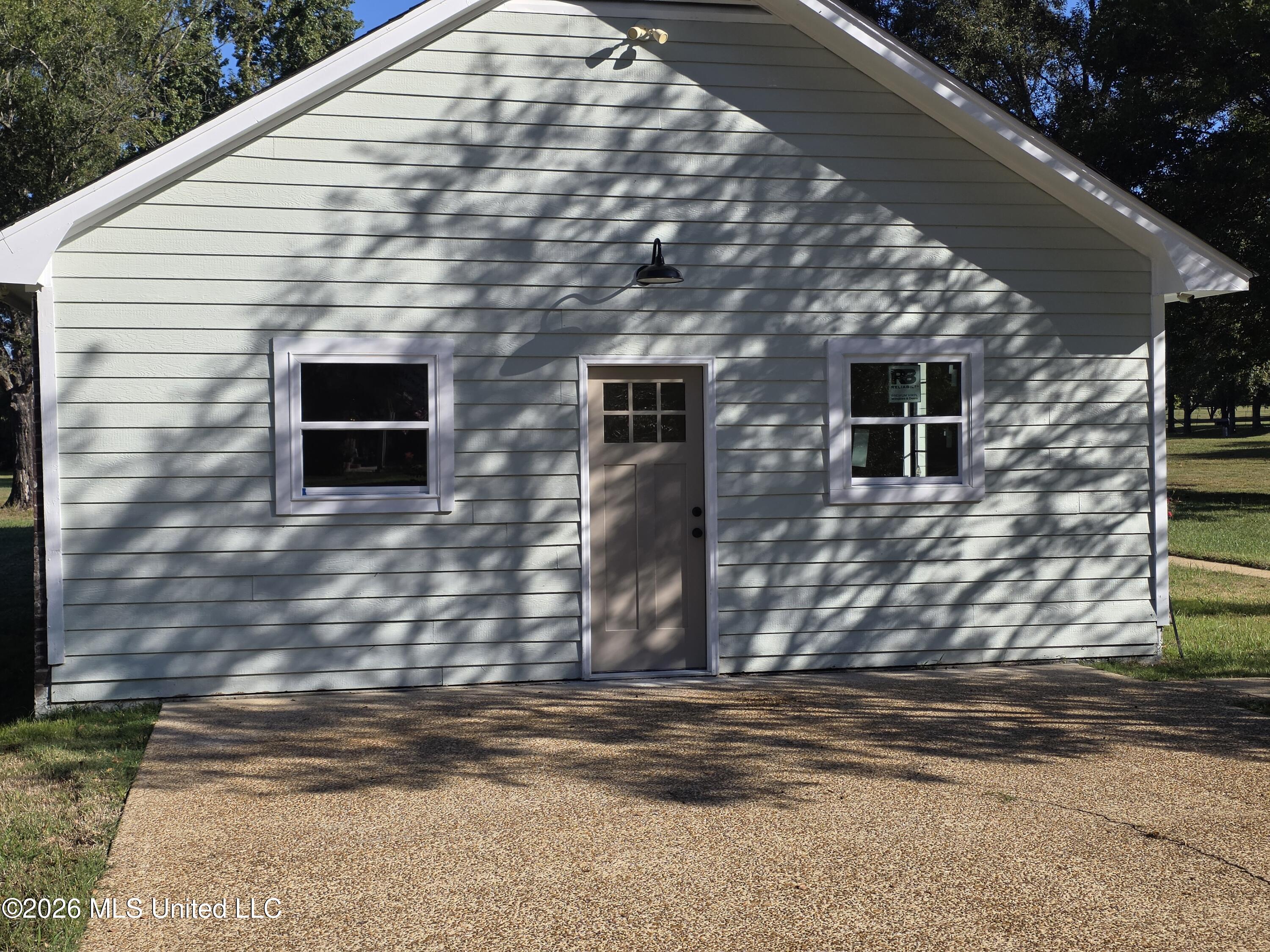 1051 Silverhills Drive Property Photo 25