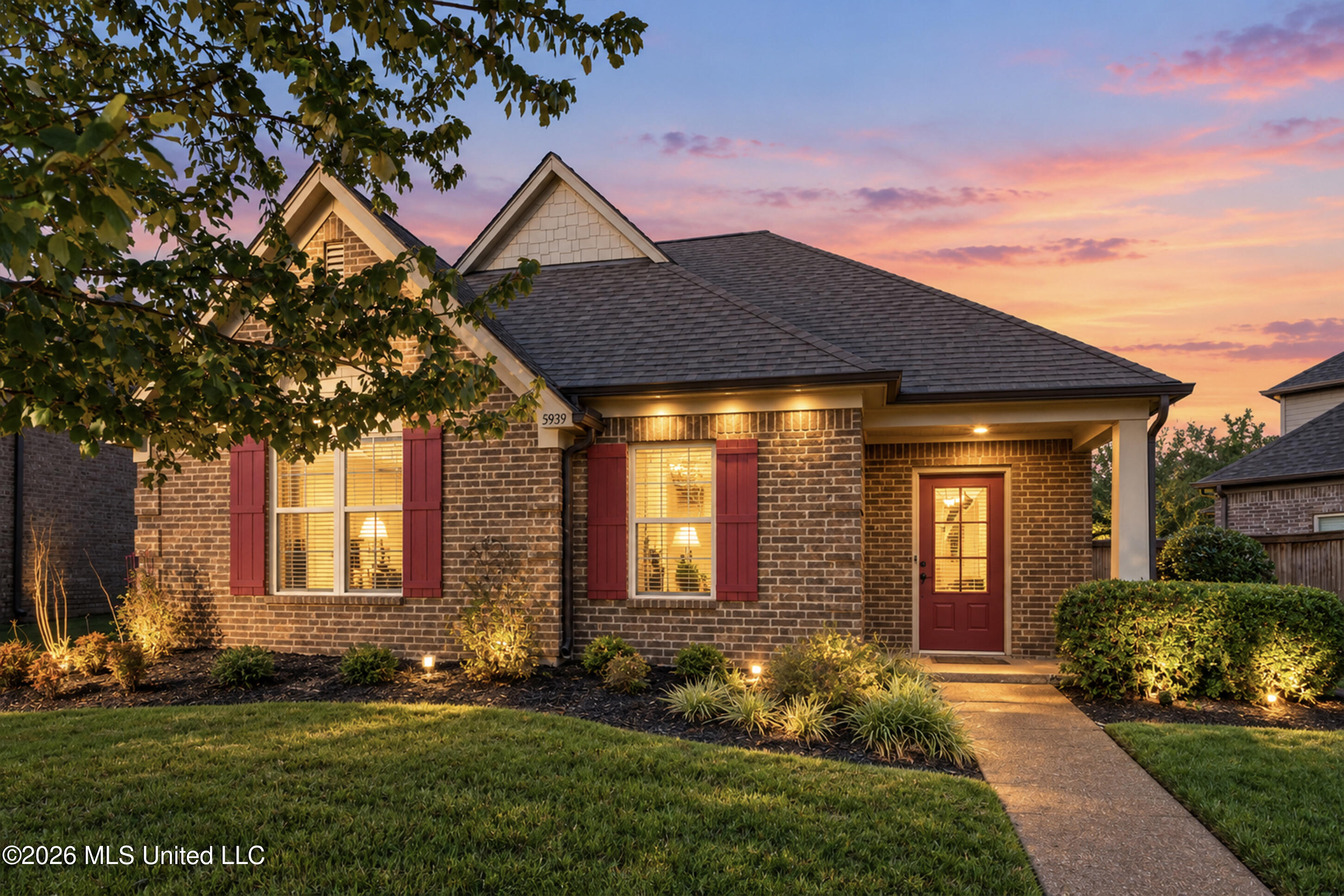 5939 Foxdale Loop Property Photo