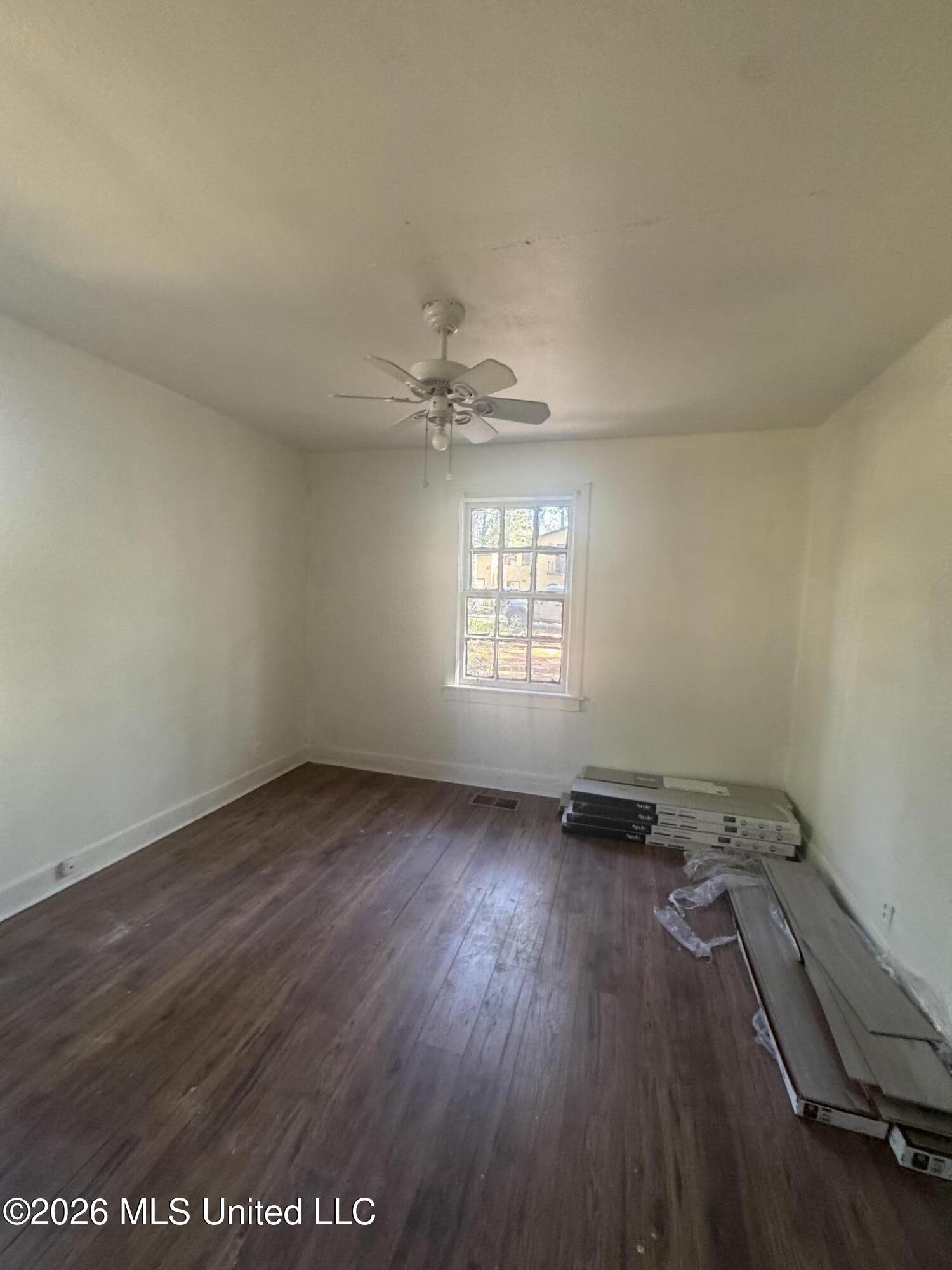 2111 East Drive Property Photo 11