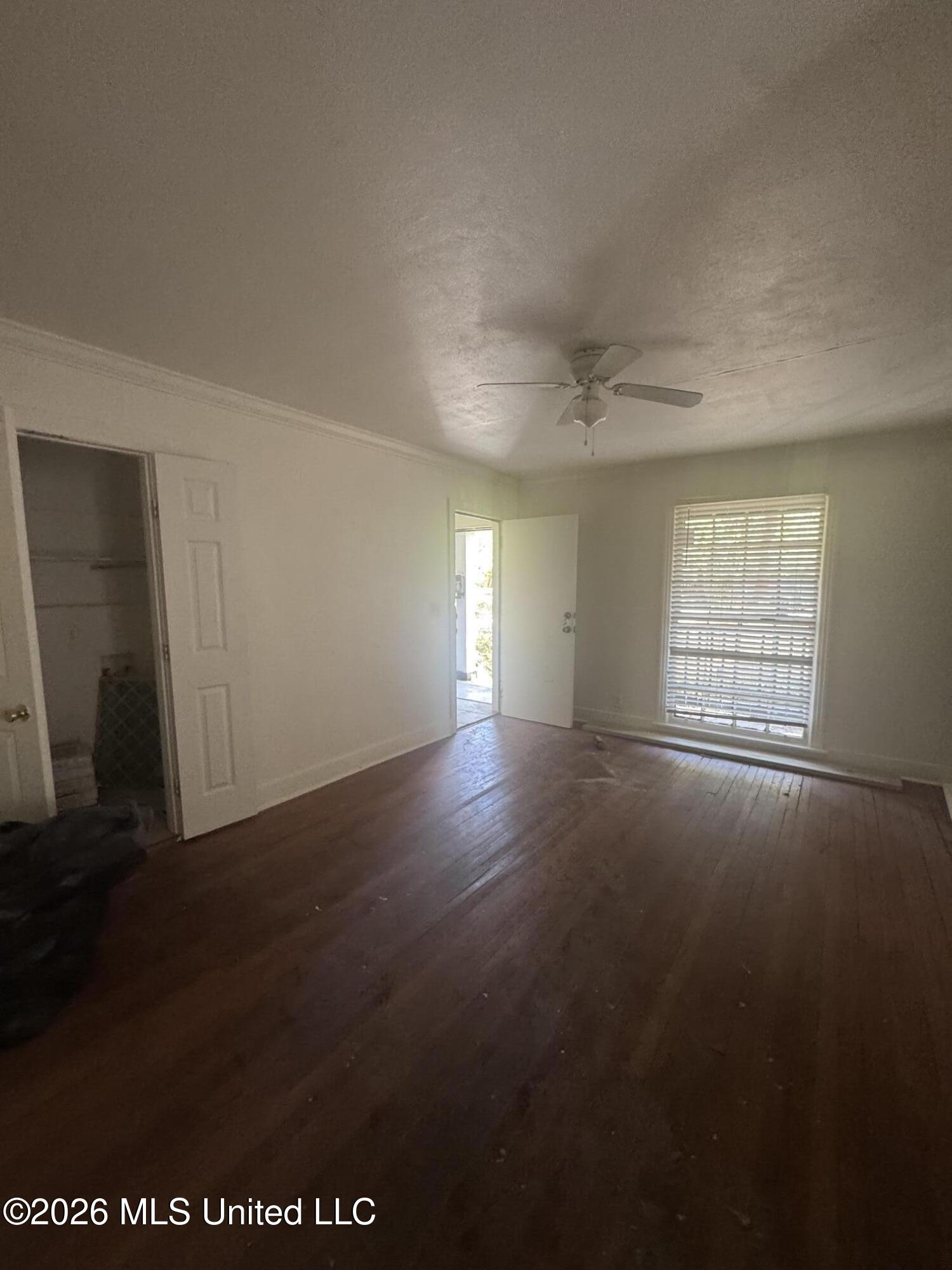 2111 East Drive Property Photo 13