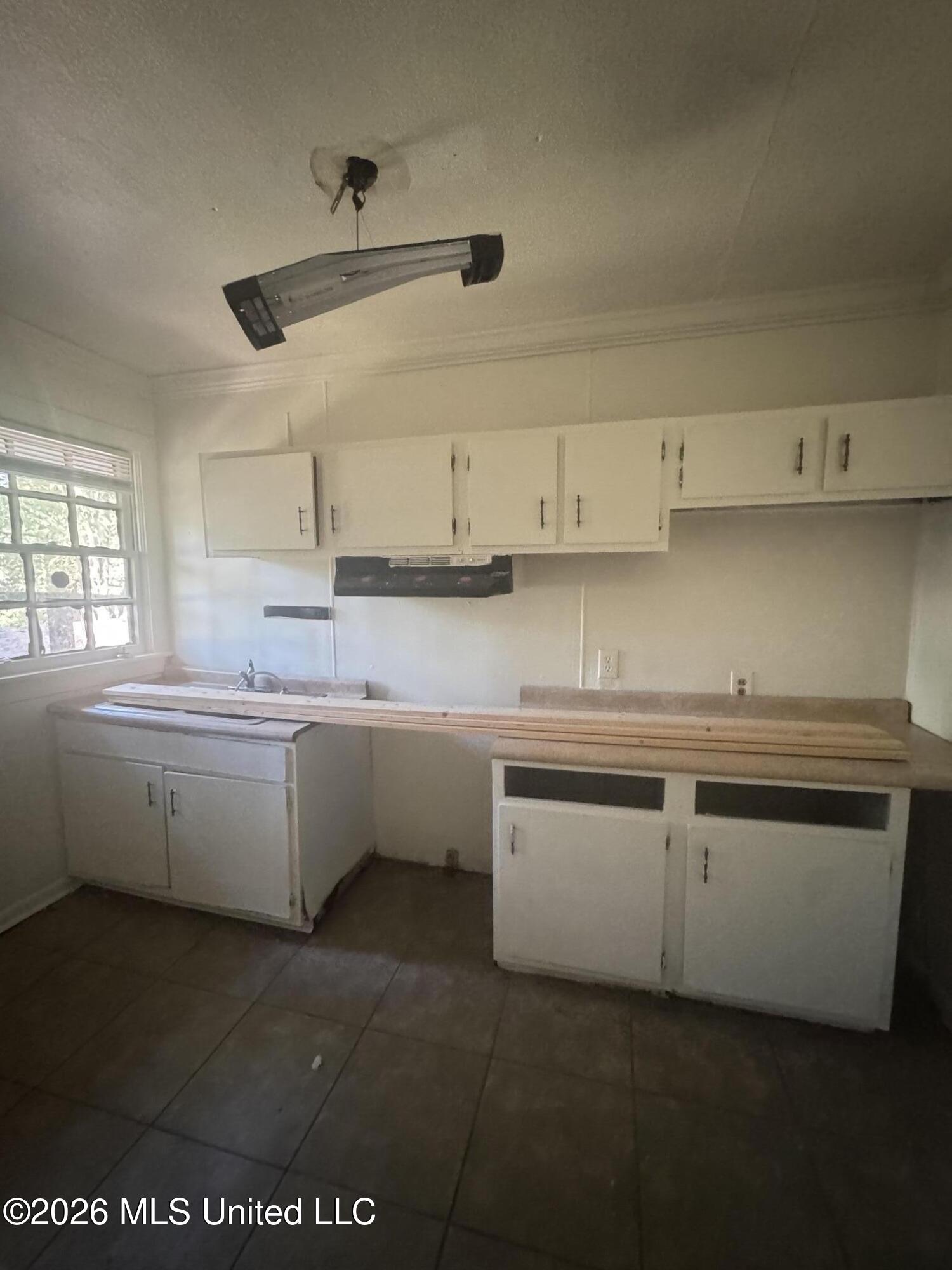 2111 East Drive Property Photo 16
