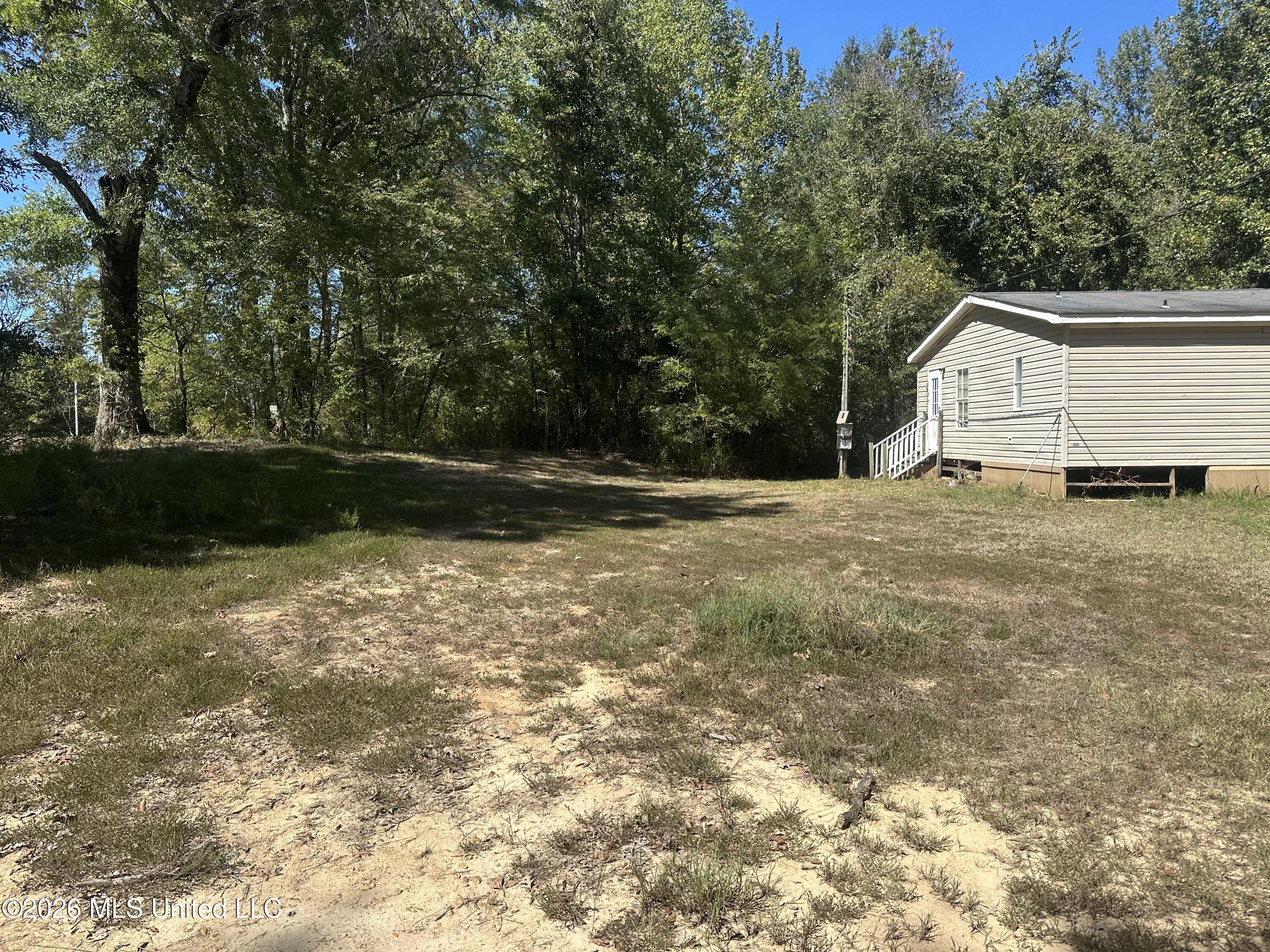 9425 Freetown Road Property Photo 1