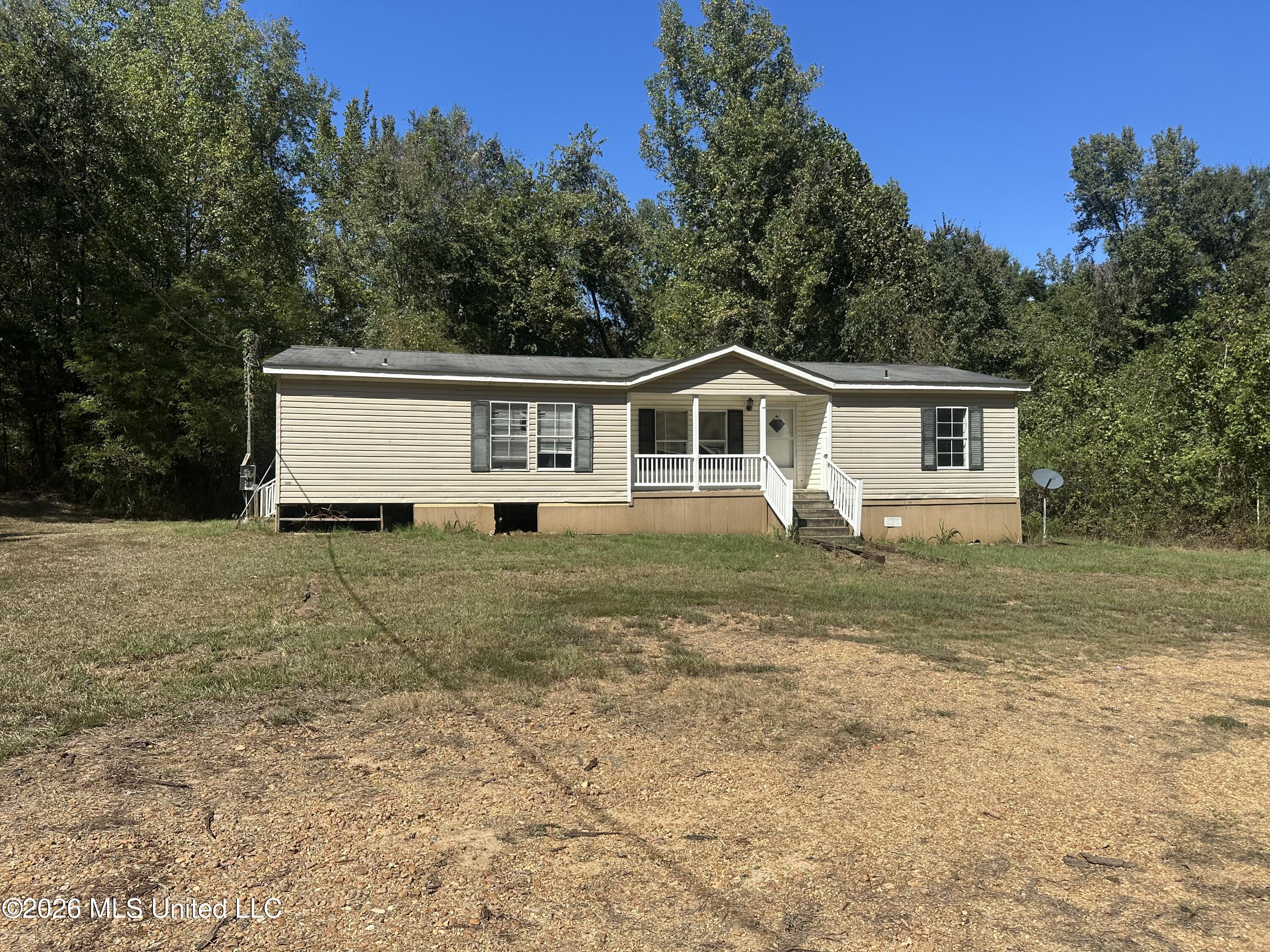 9425 Freetown Road Property Photo 6