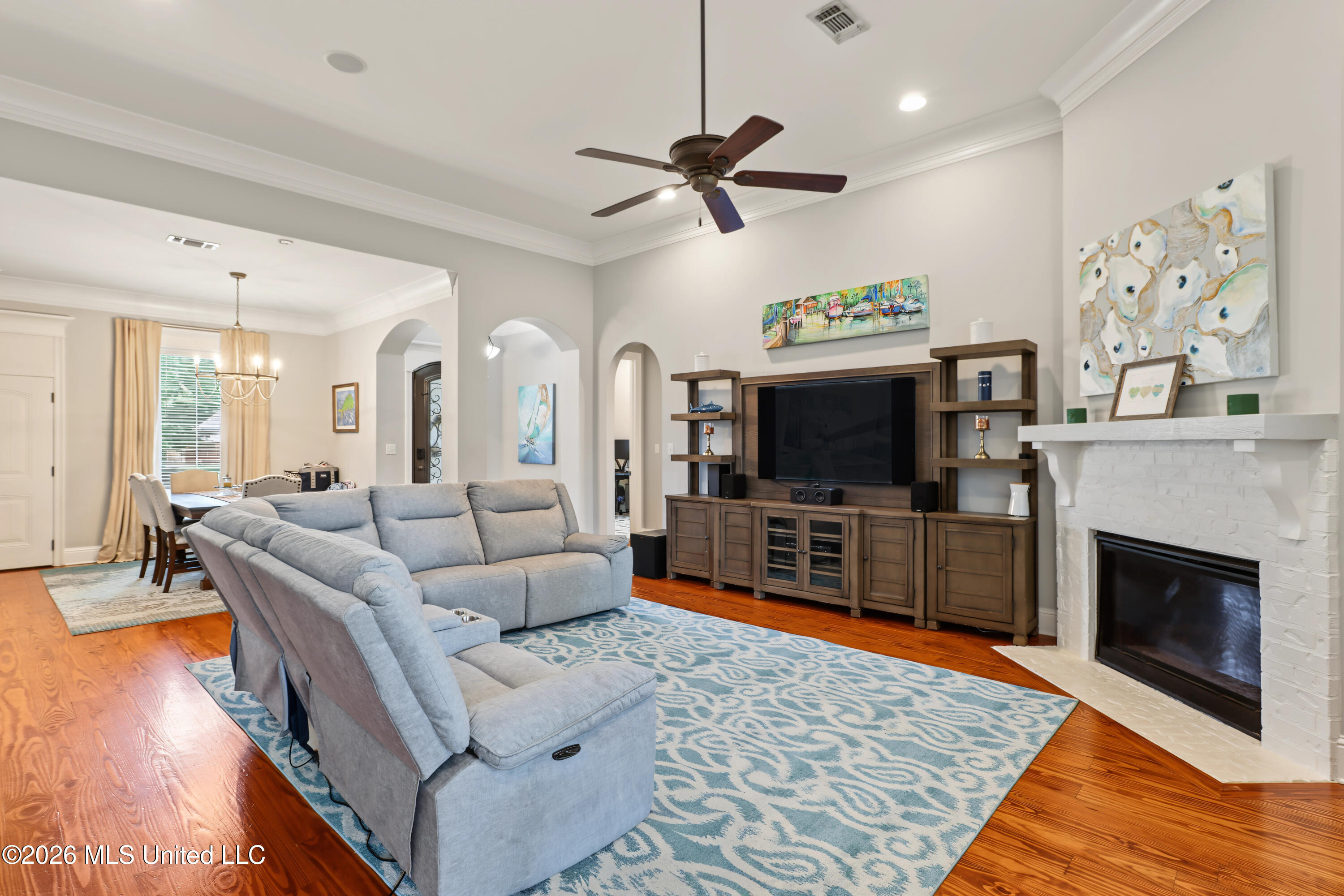 920 Caroline Drive Property Photo 3