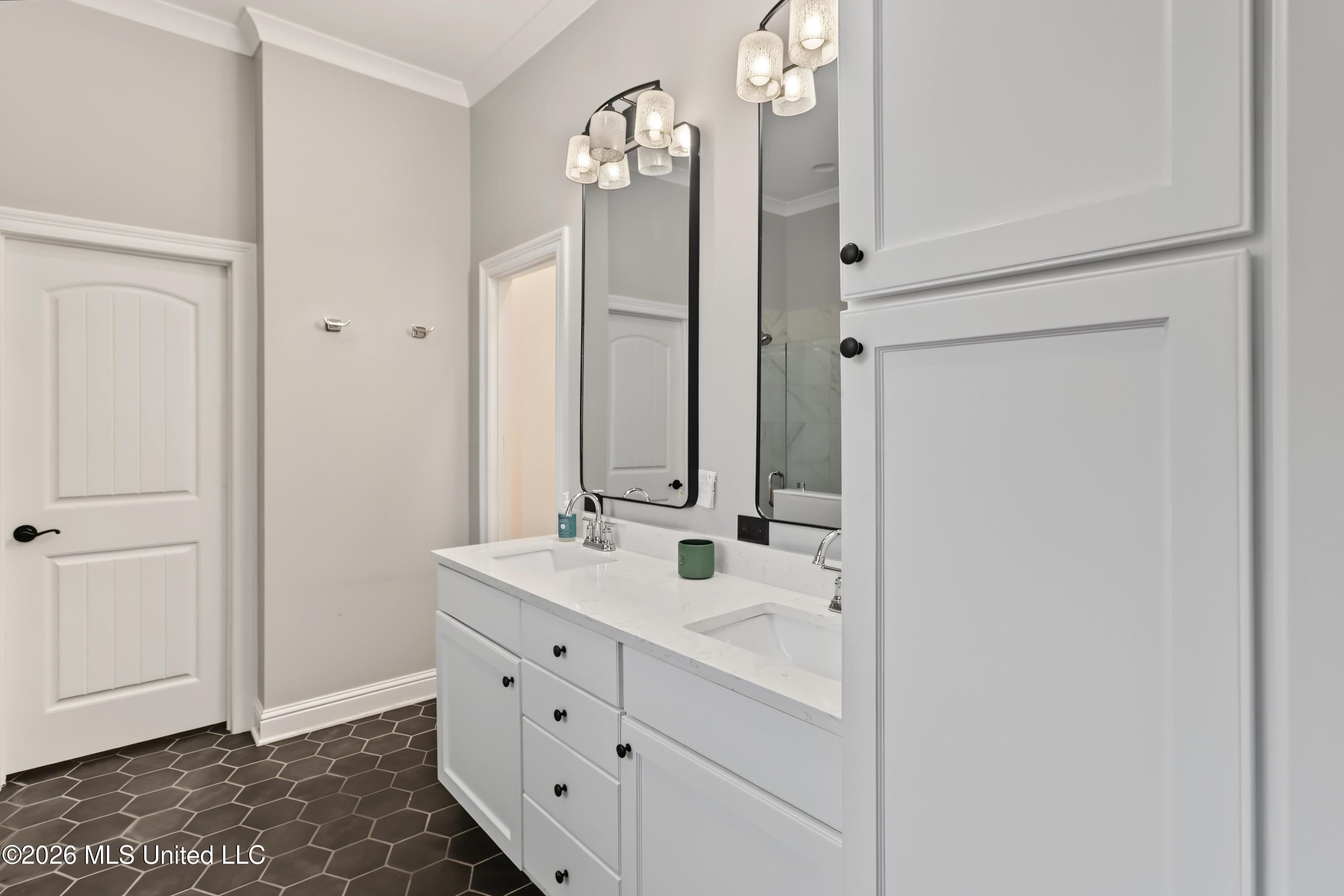 920 Caroline Drive Property Photo 10