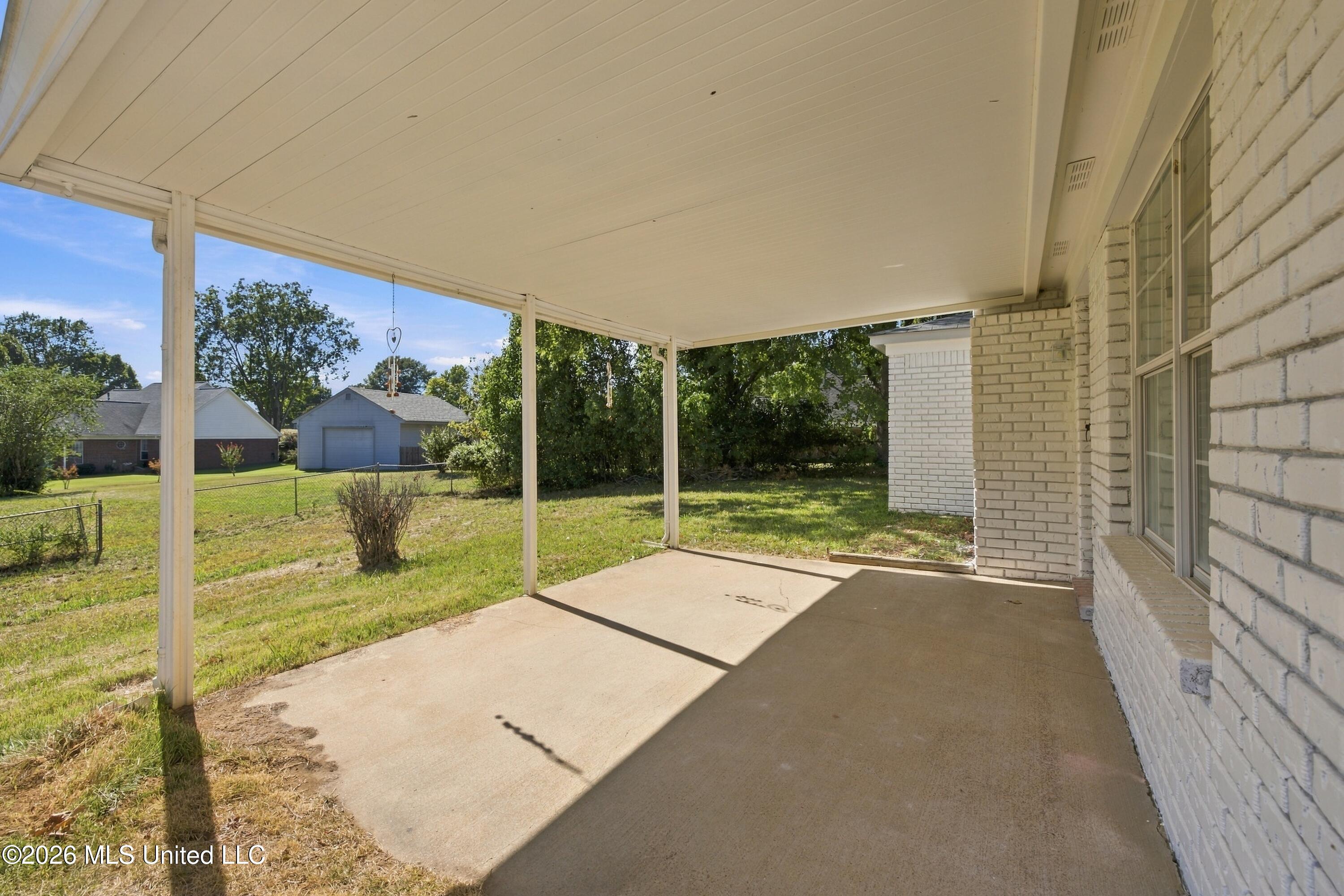 1655 Thousand Oaks Drive Property Photo 7