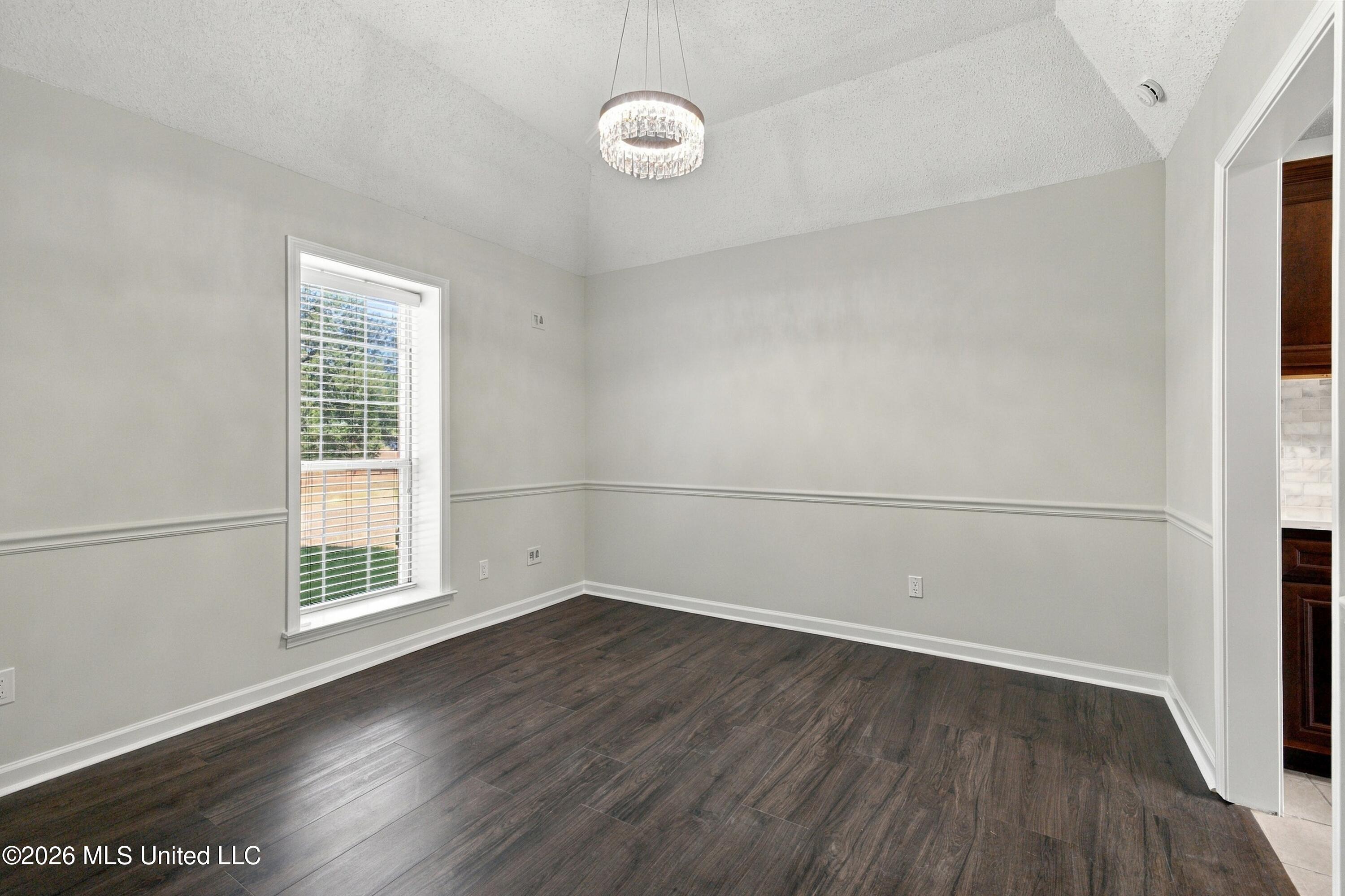 1655 Thousand Oaks Drive Property Photo 13