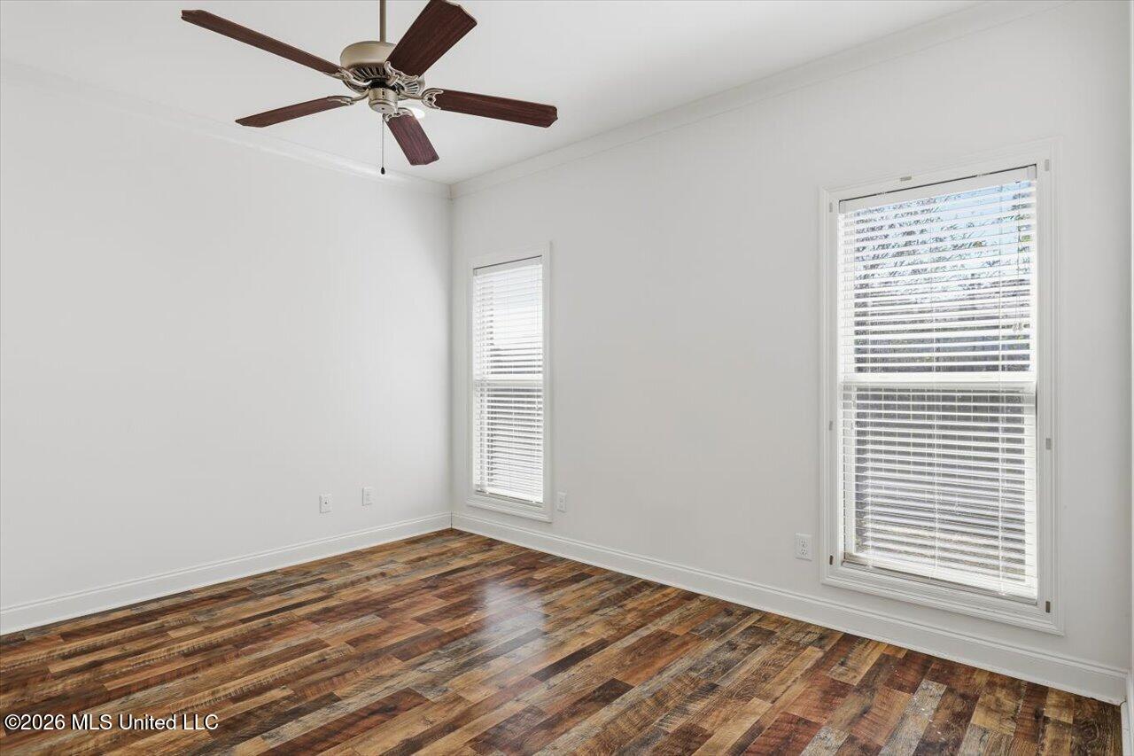 726 Sawgrass Lakes Drive Property Photo 16