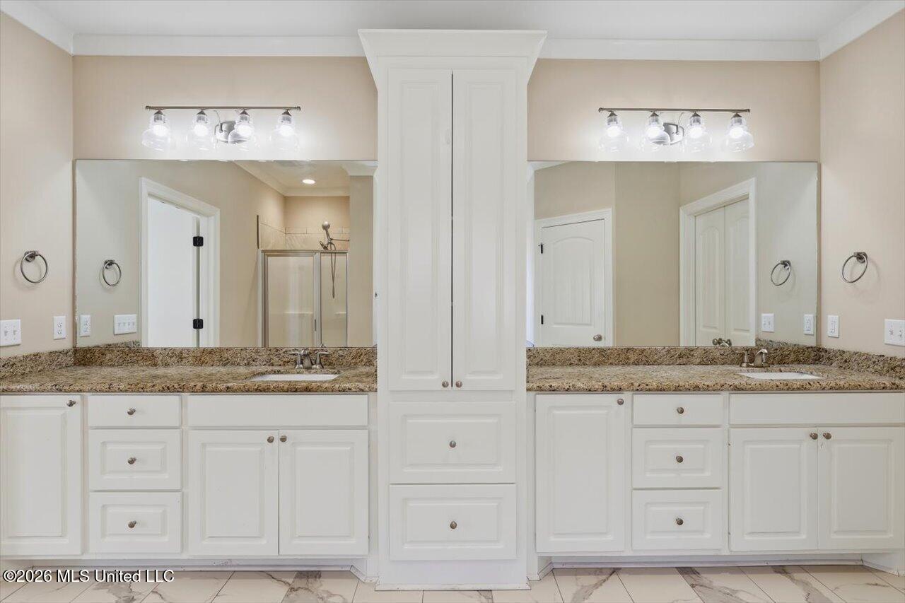 726 Sawgrass Lakes Drive Property Photo 19
