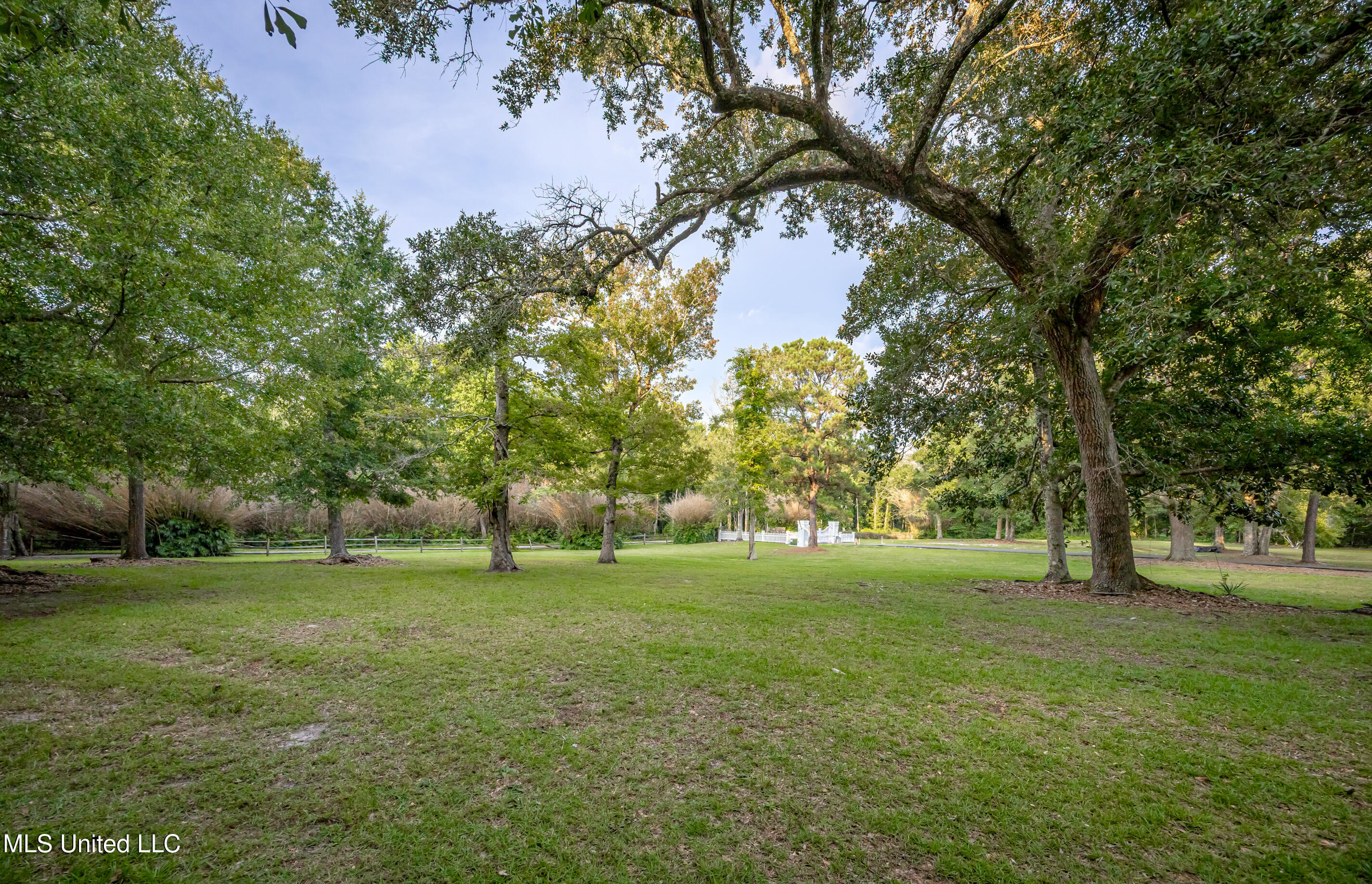 Lot 2 Pointe Aux Chenes Property Photo 6