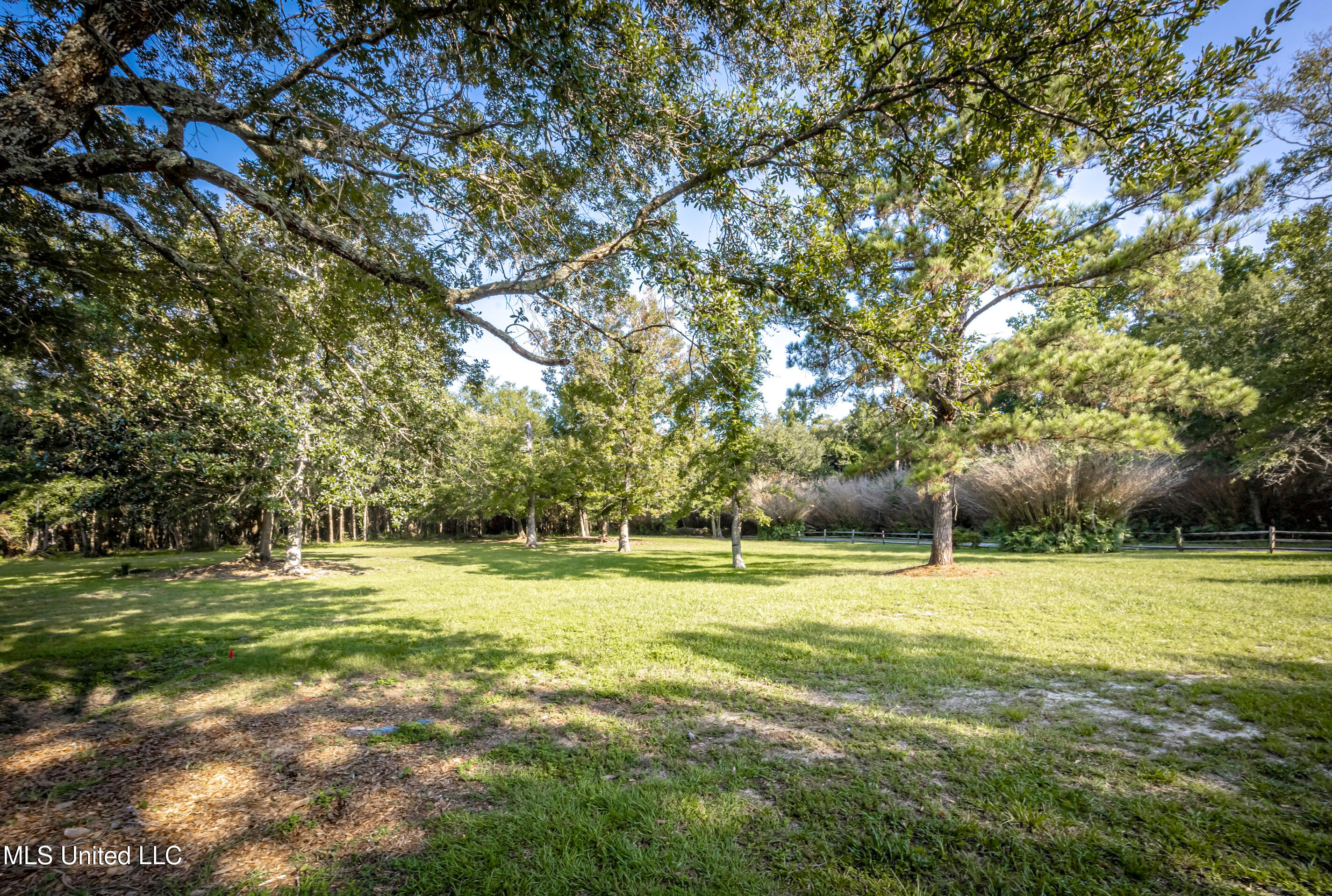 Lot 2 Pointe Aux Chenes Property Photo 12