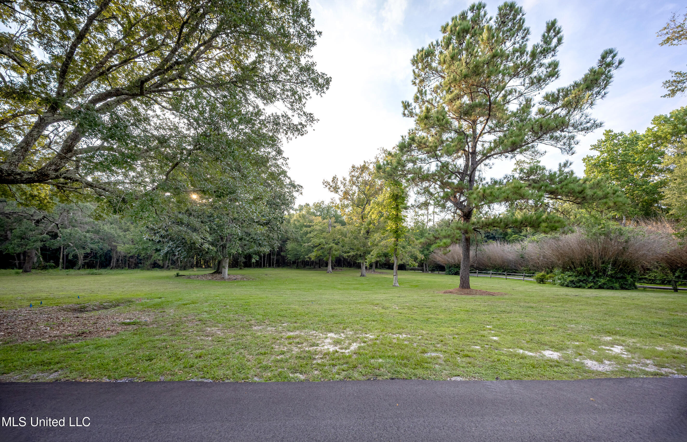 Lot 1 Pointe Aux Chenes Property Photo 3