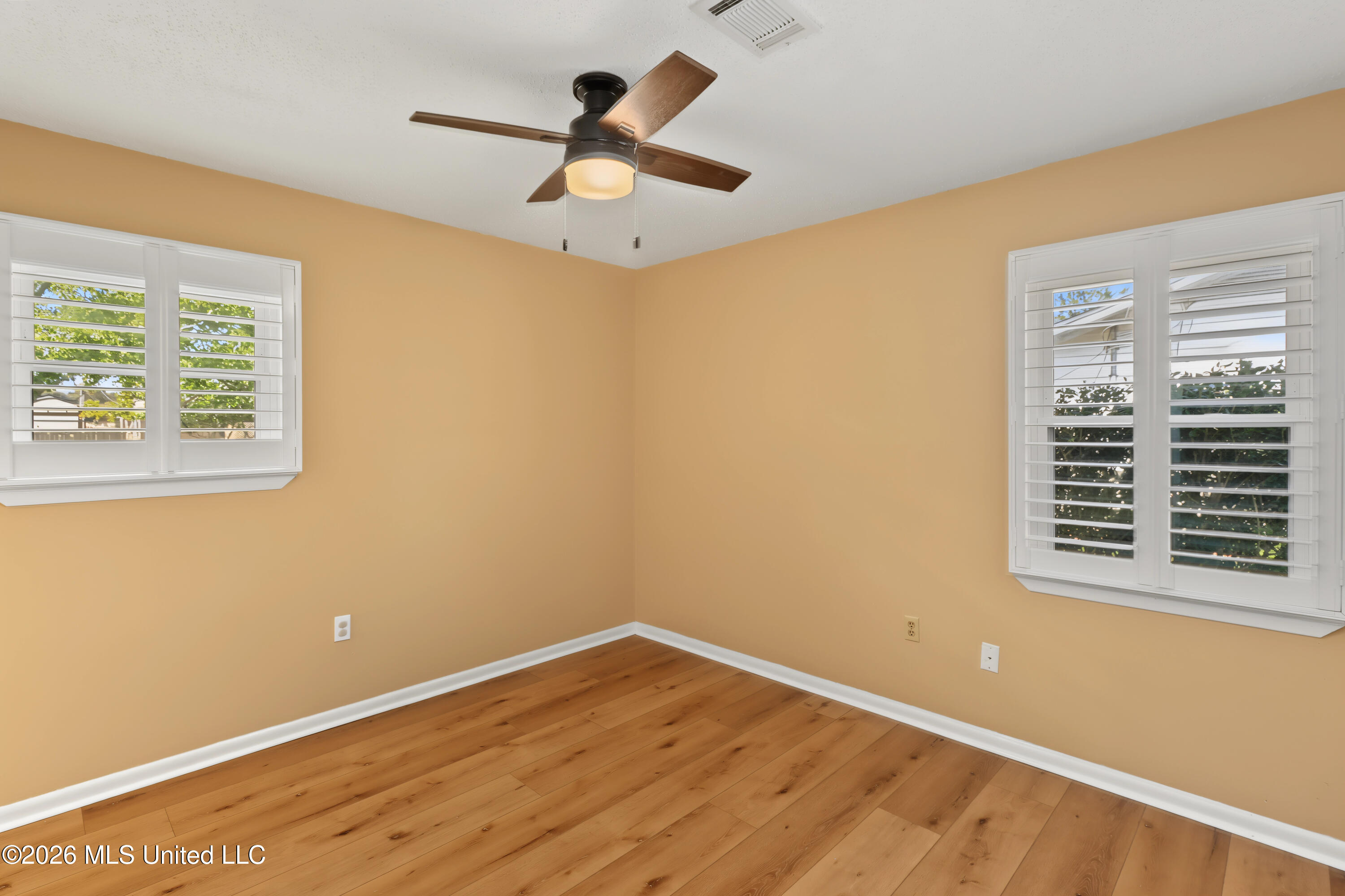 101 Alverado Drive Property Photo 16