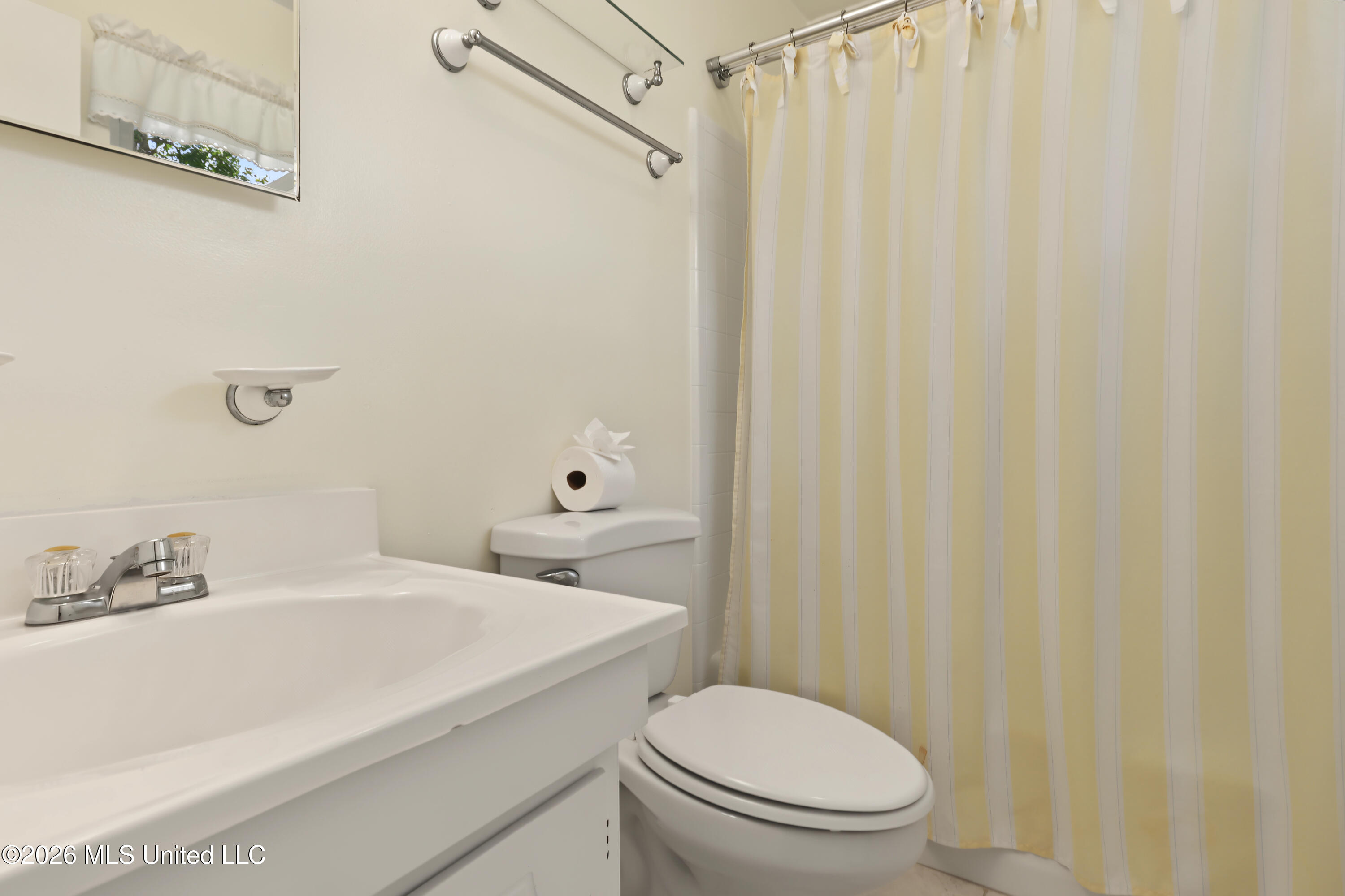 101 Alverado Drive Property Photo 18