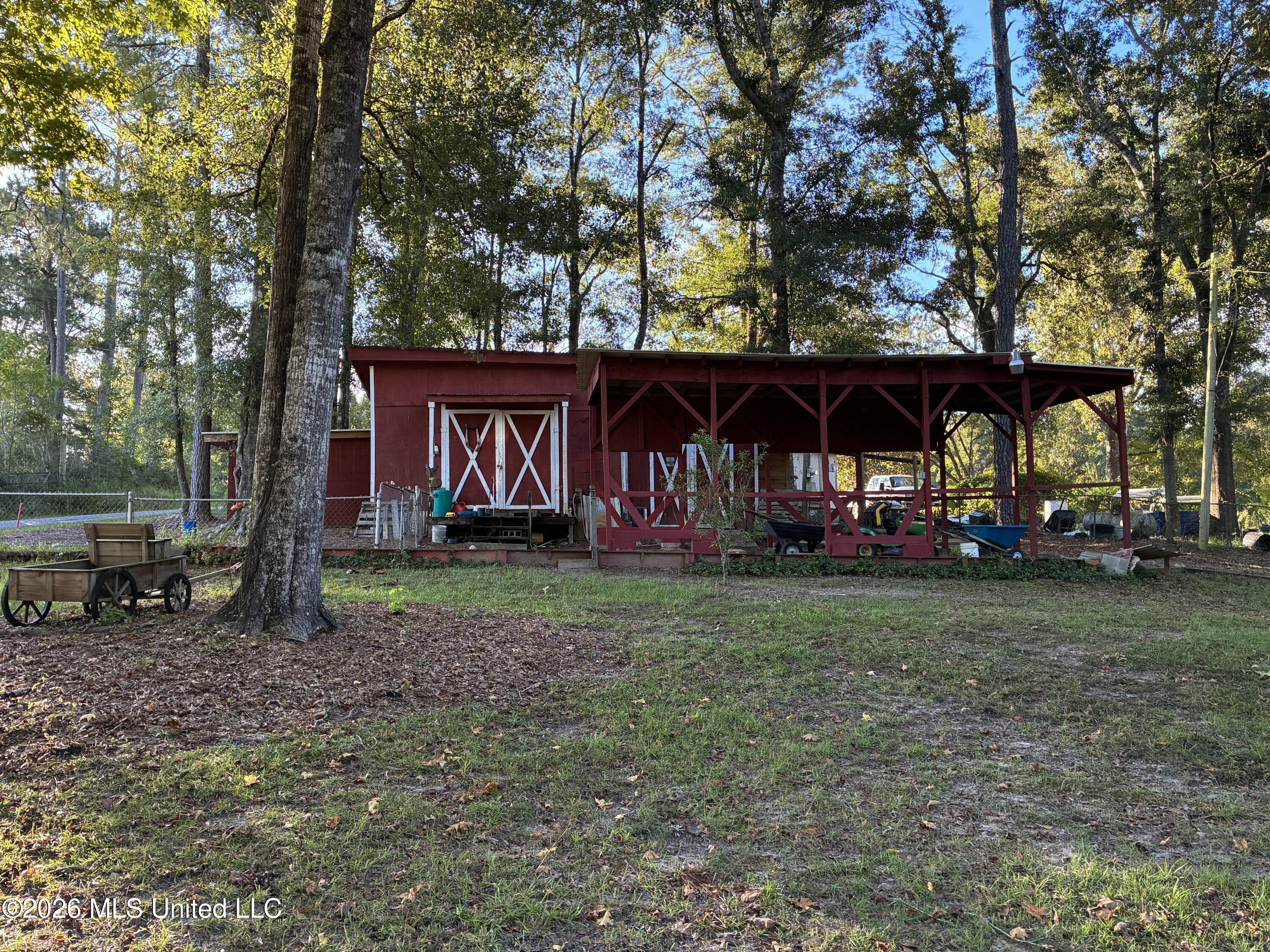 113 Wayne Hare Road Property Photo 2