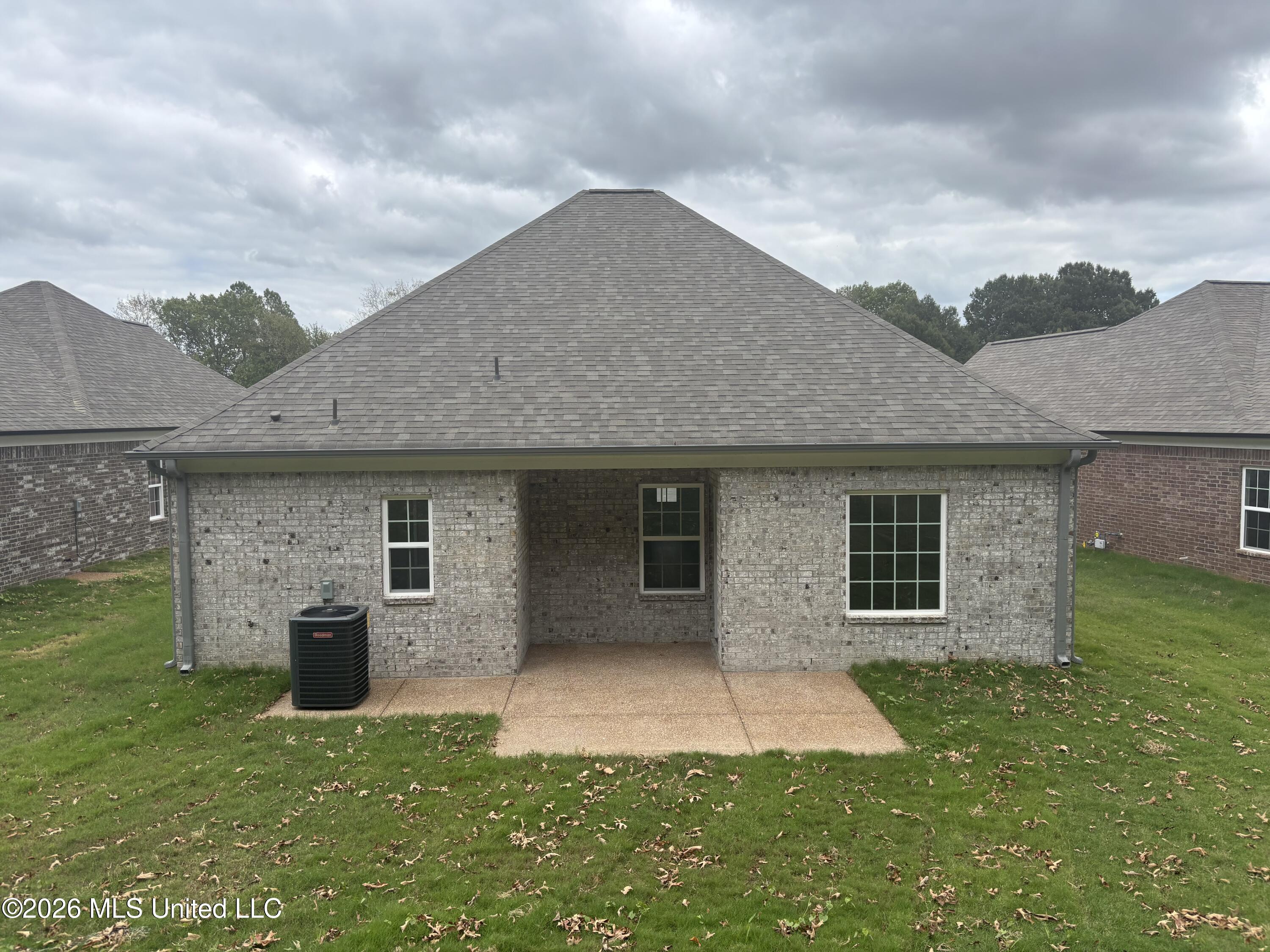 7224 Fairmont Pl Cove Property Photo 10