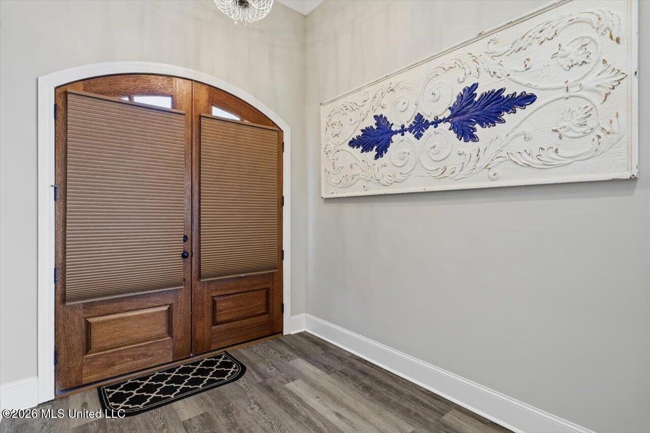 108 Vineyard Boulevard Property Photo 3