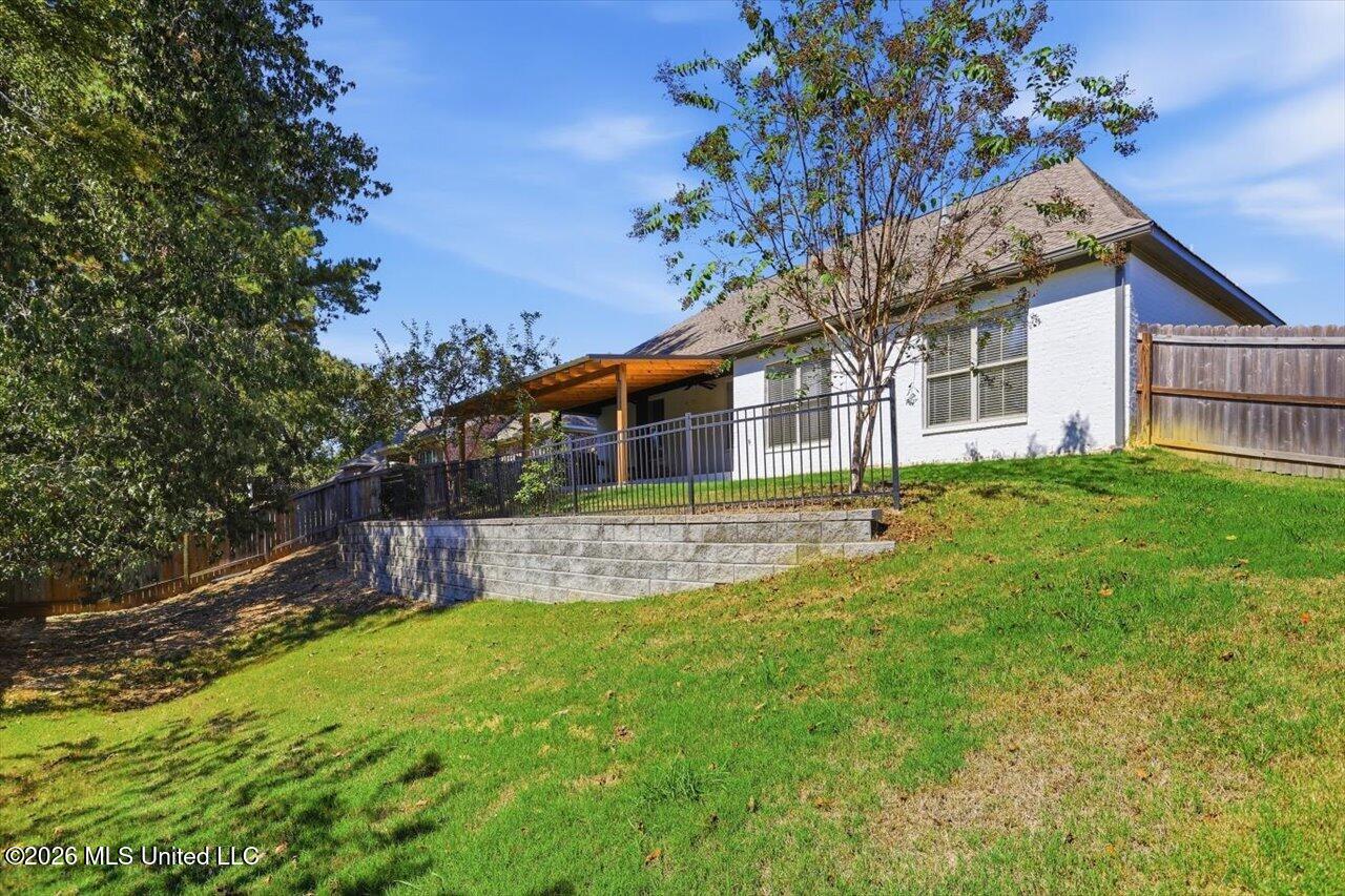 108 Vineyard Boulevard Property Photo 27