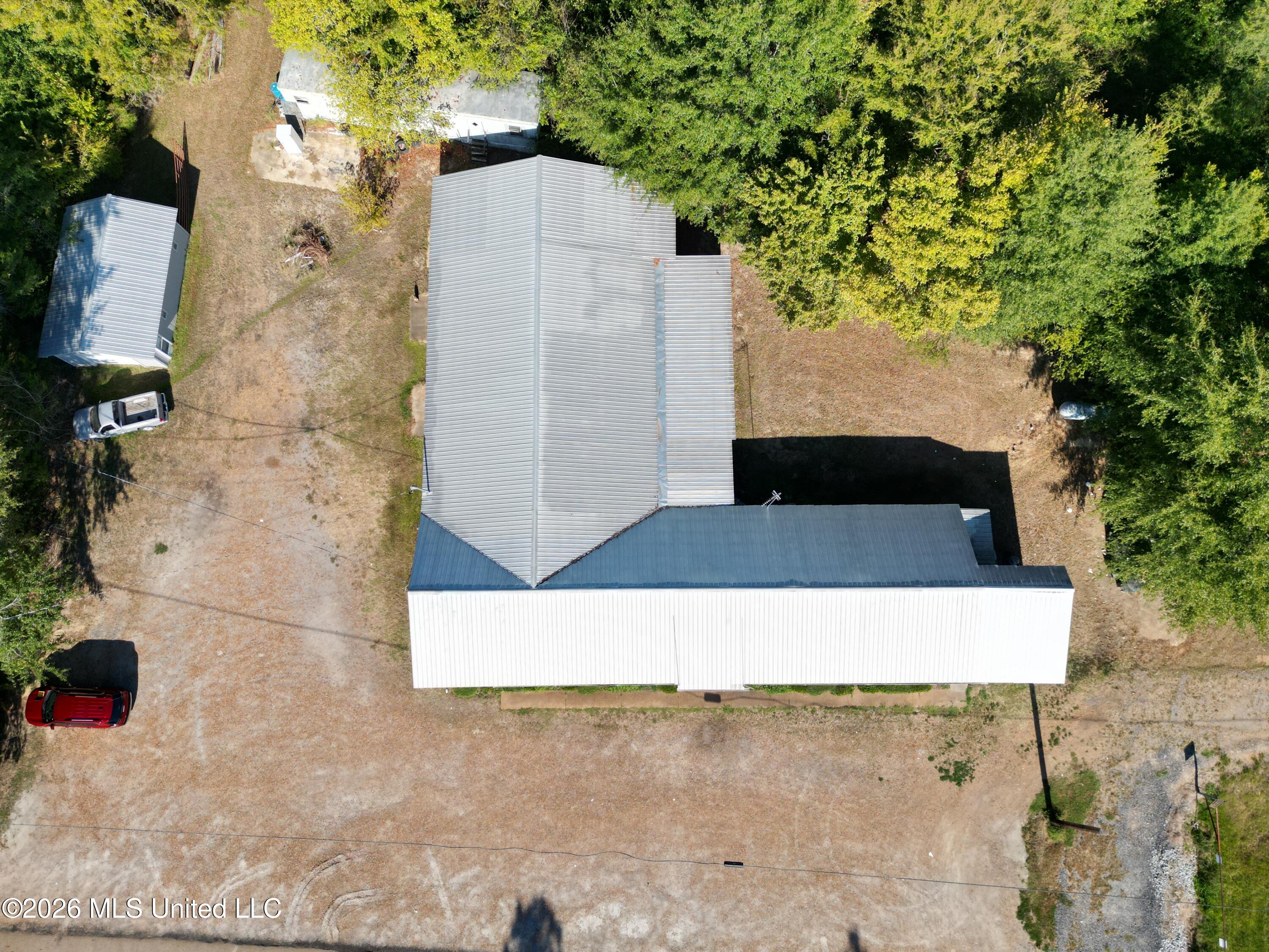 14191 Highway 51 Property Photo 5